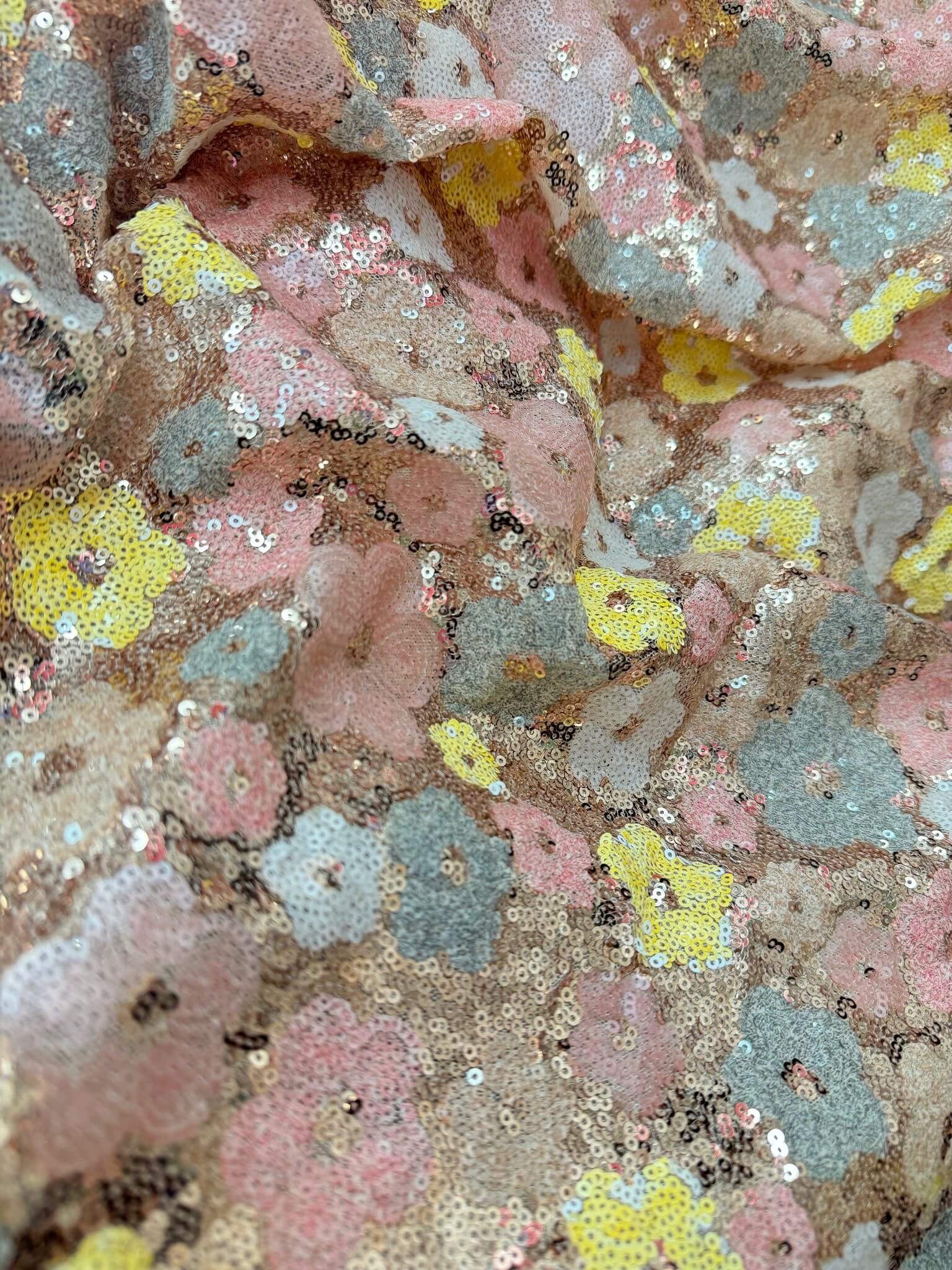 Tissu sequins à motifs fleurs-entier