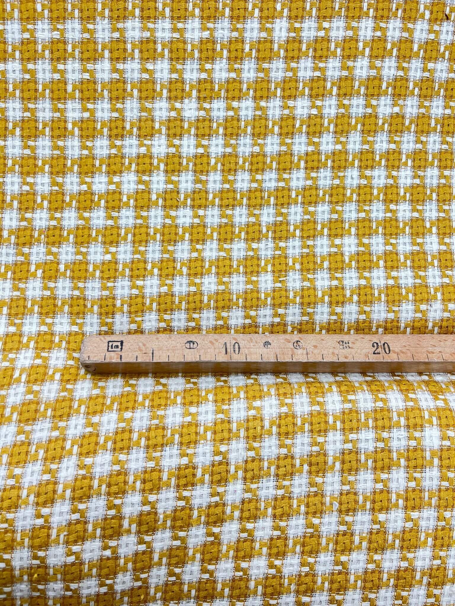 Tweed à carreaux safran et blanc-entier