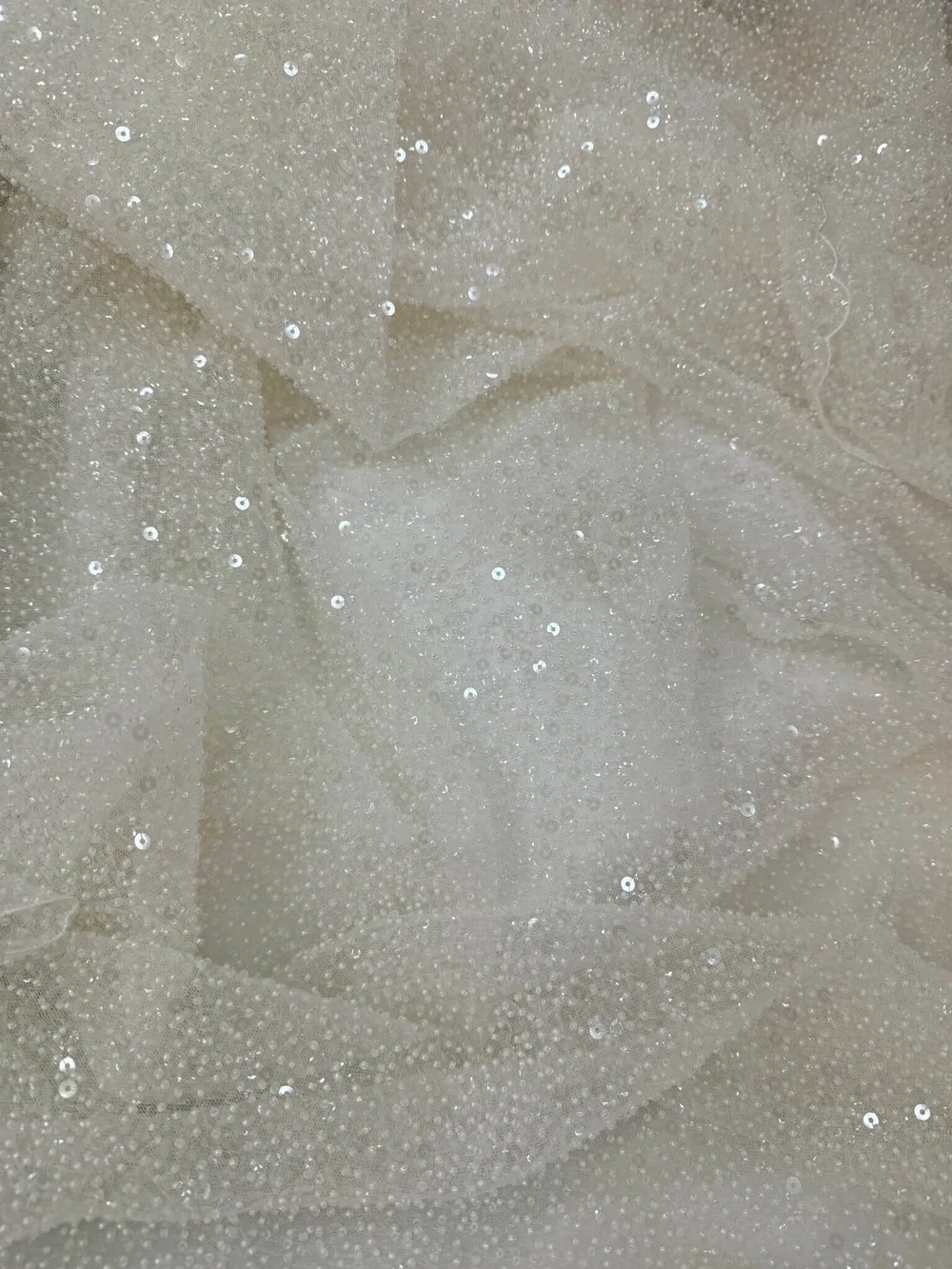Tuniques Blanche à Sequins, Broderies Et Pompons - Taille EG, Occasion Très Bon état, Style Bohème Festif