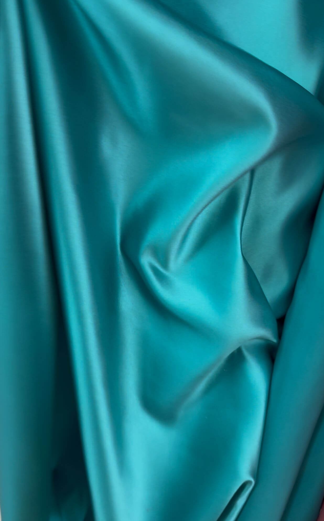 Tissu satin duchesse polyester-gros plan