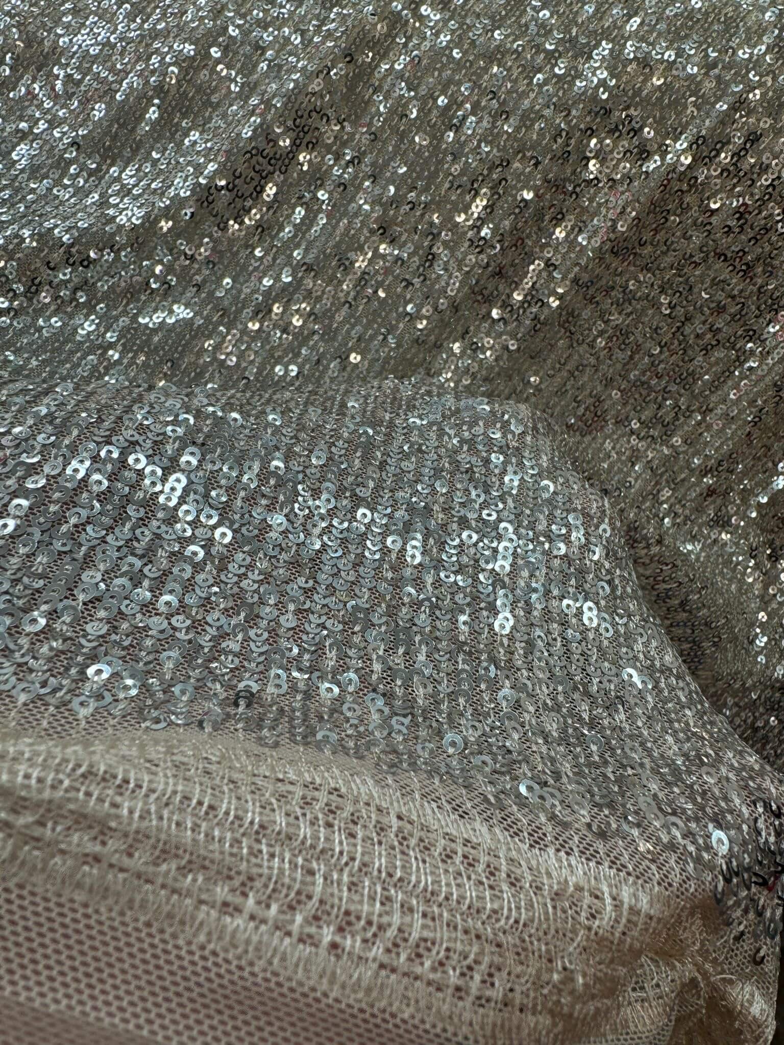 Sequins dégradés jaune et argenté-zoom (côté argenté)