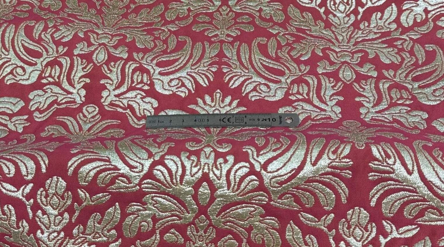 Tissu brocart double face rose-entier