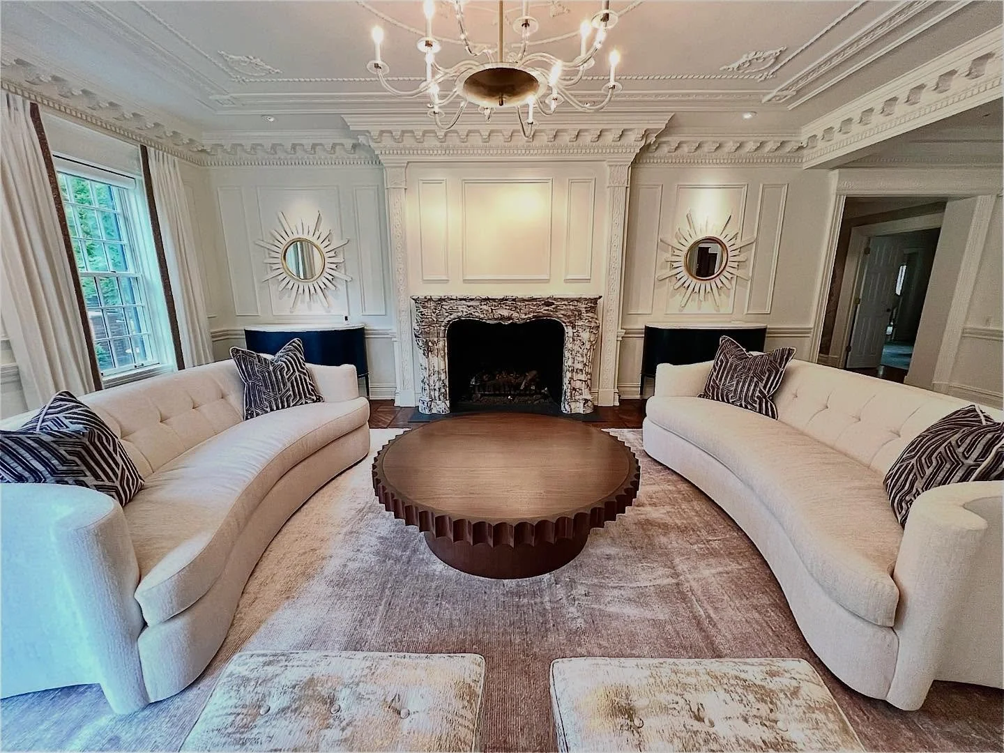 Meet the star of the room! 🤩 
The walnut cocktail table was custom designed and built for this space! We collaborated with a local carpenter to make our dreams a reality. 💁🏻&zwj;♀️🛠️💥 

Design: @nimbus9_interiors 

#nimbus9 #nimbus9interiors #ci