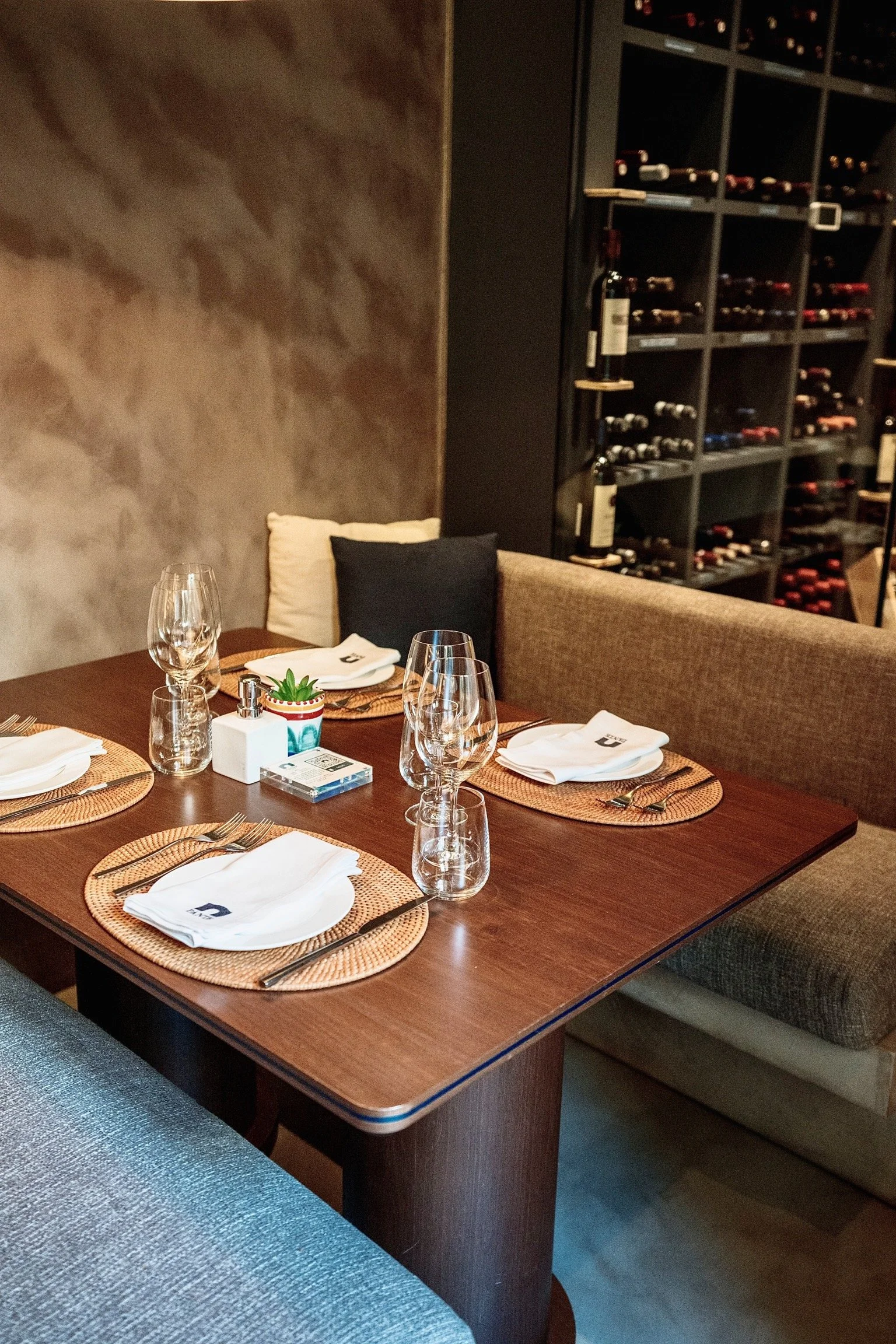 14 restaurantes y coctelerías donde disfrutar de agosto en la ciudad