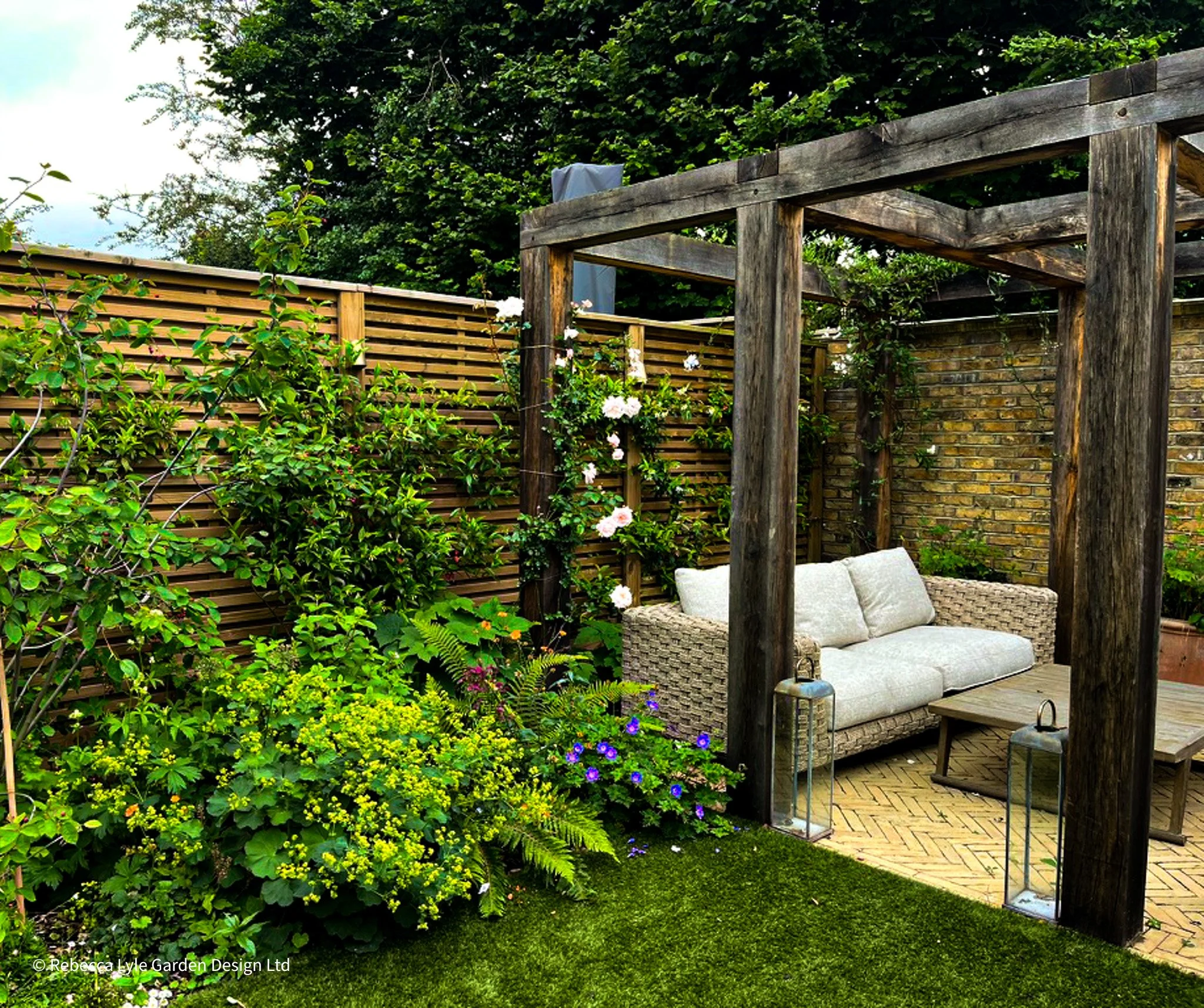 Enmore_Pergola.jpg