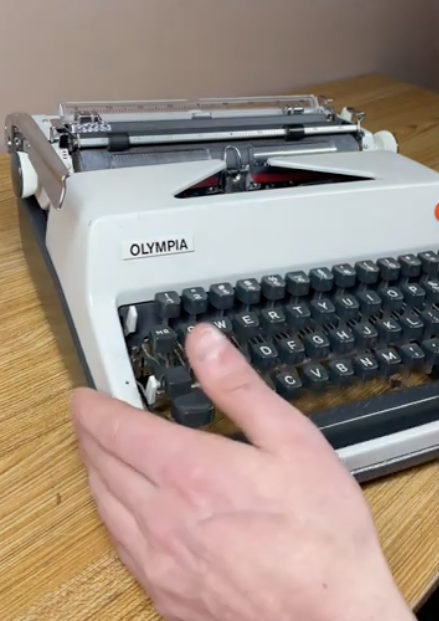 The White Typewriter