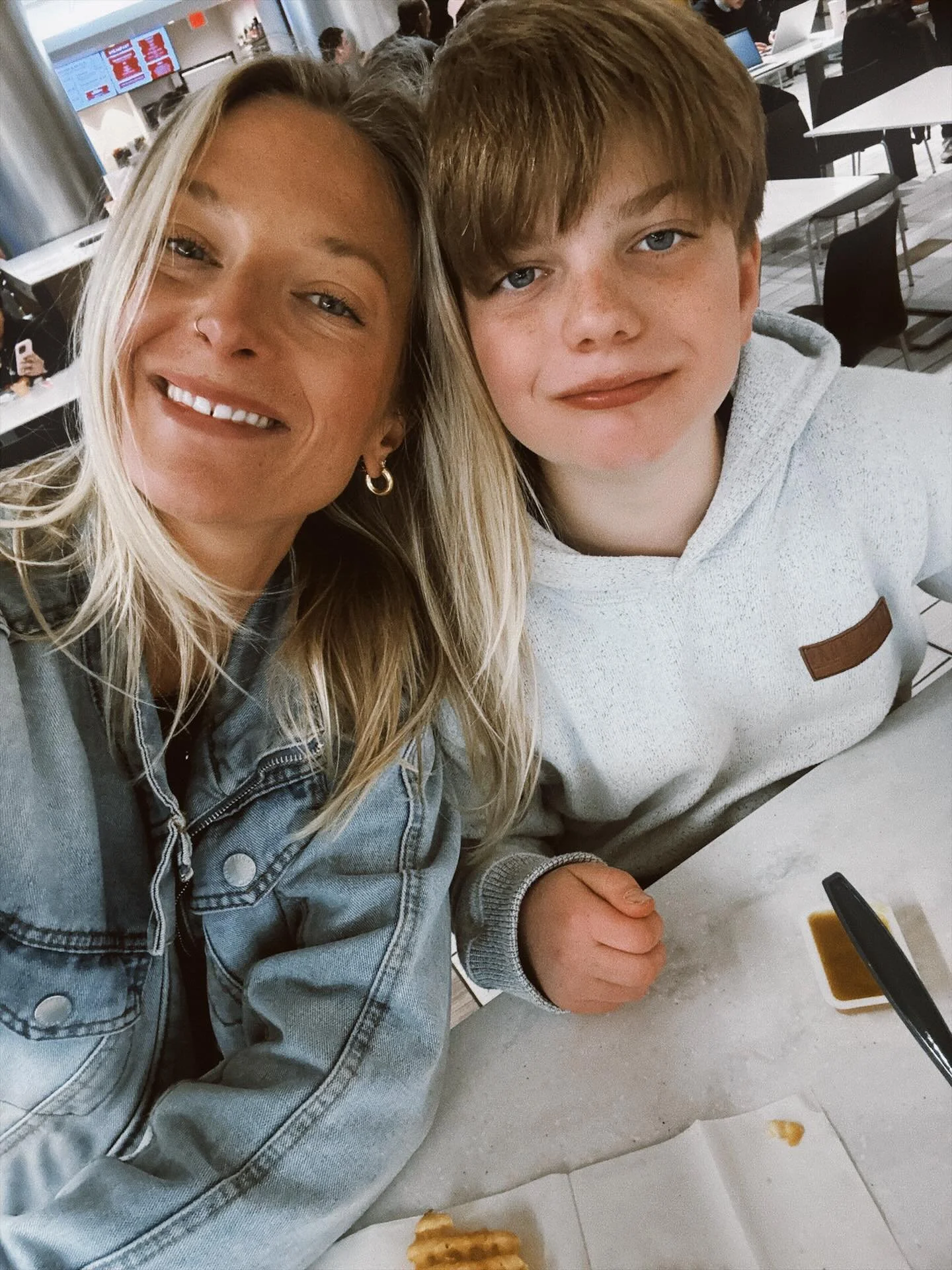 7 days, 7 flights, lots of reads, lots of life.