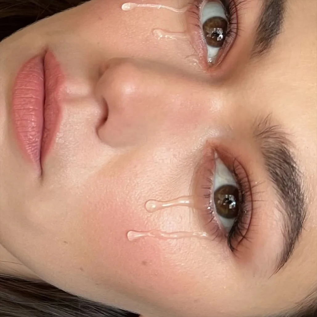 New phone and all my drafts of recent work are gone, but this look I created lives rent free in my memory so we will start from here. 

Kind of feels like it could be both MET or Festival inspo in ways. Both of which I am booking! 👀💄