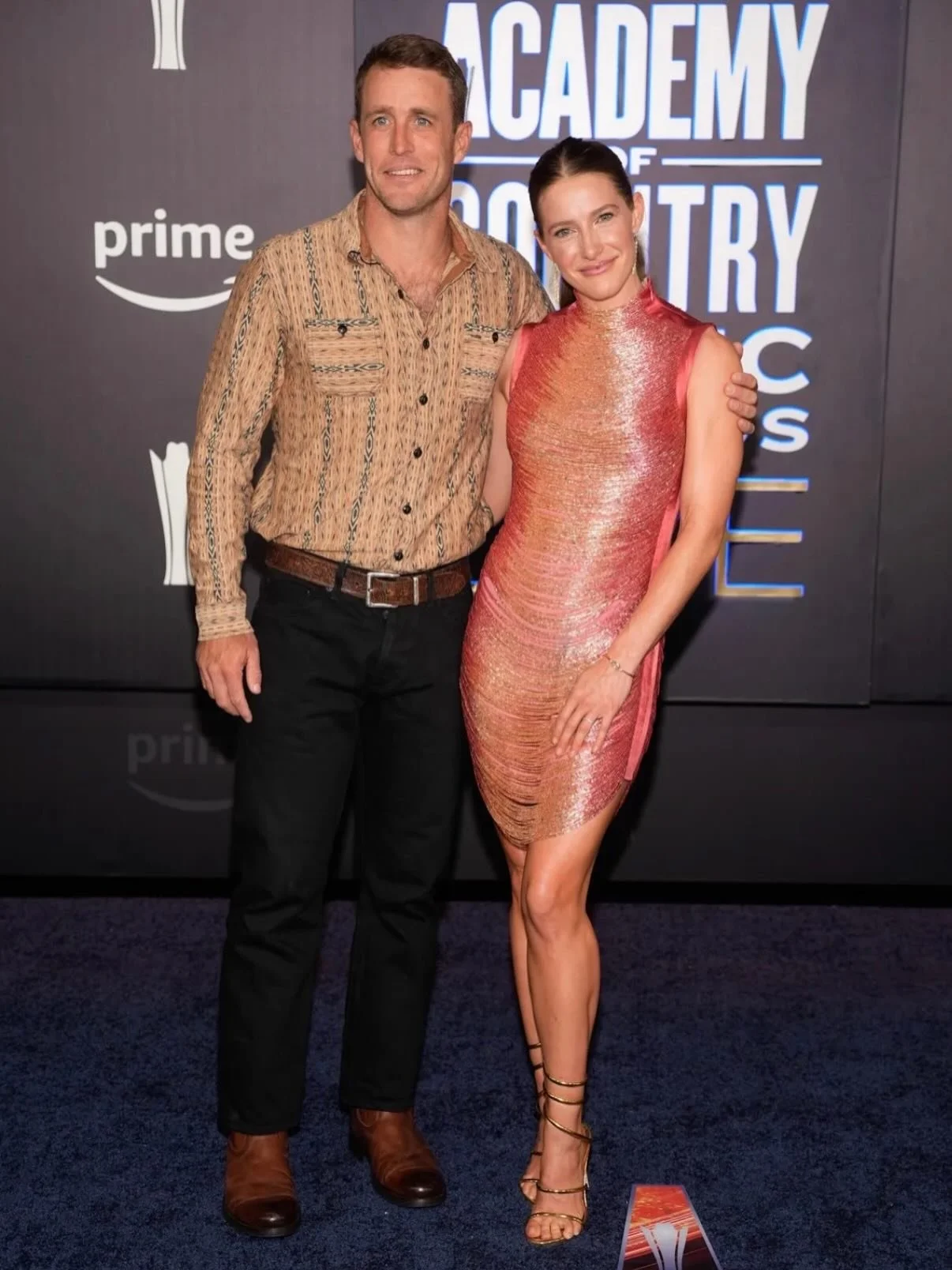 Snatched + Flirty ponytail and luminous rose + shimmer glam look for @carolinejones x @acmawards 💕

We used all her own organic + clean and natural products for both hair and makeup. 

@theonly.agency @bria_stone