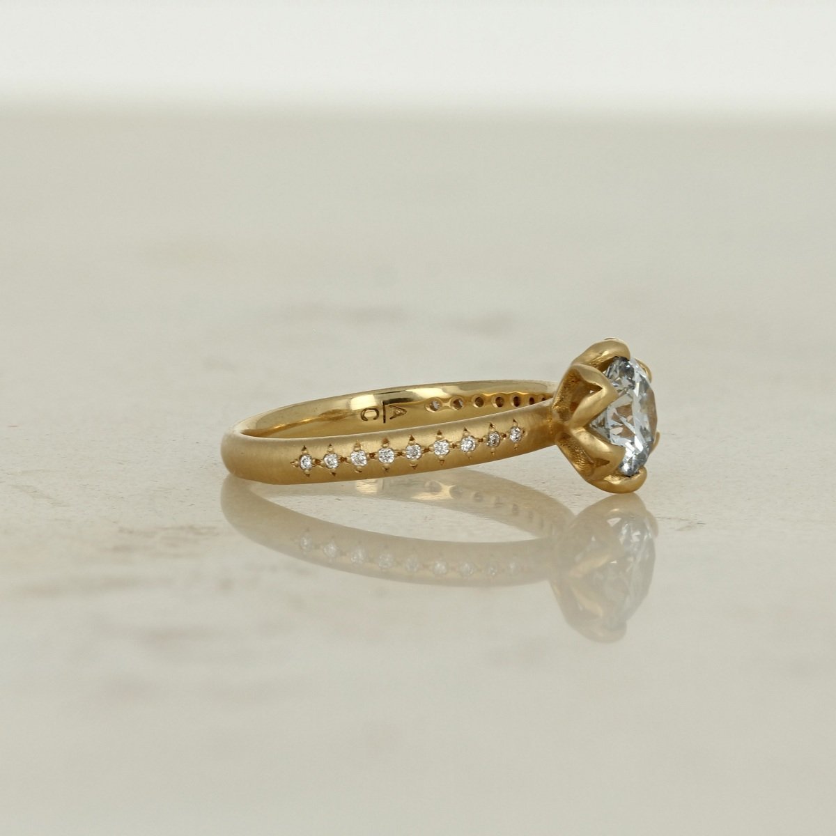 18k yellow gold lab grown diamond honeycomb six prong engagement ring