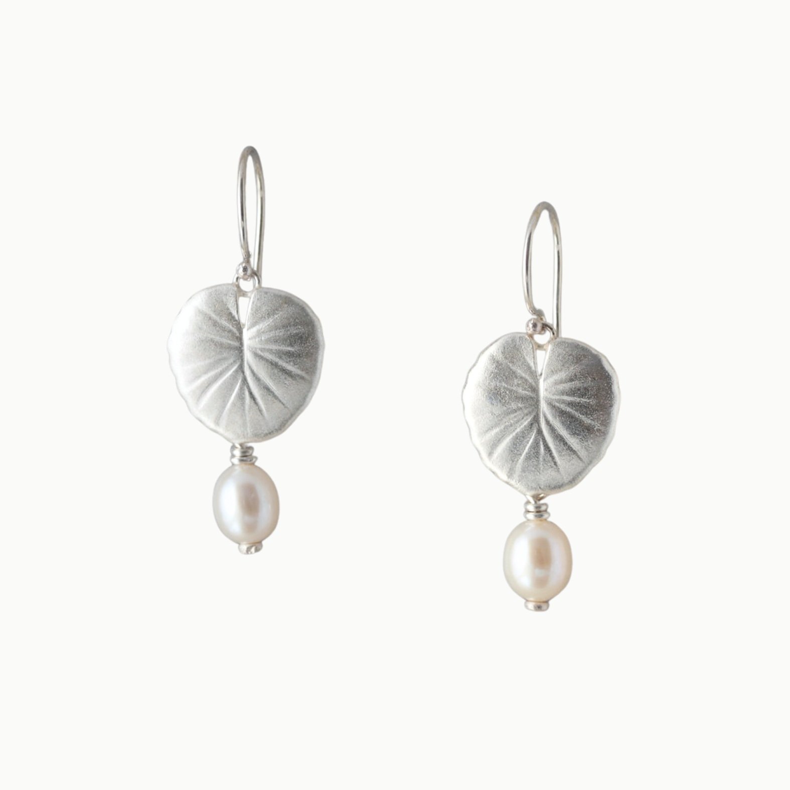 sterling silver fresh water pearl lily pad dangle drop earrings