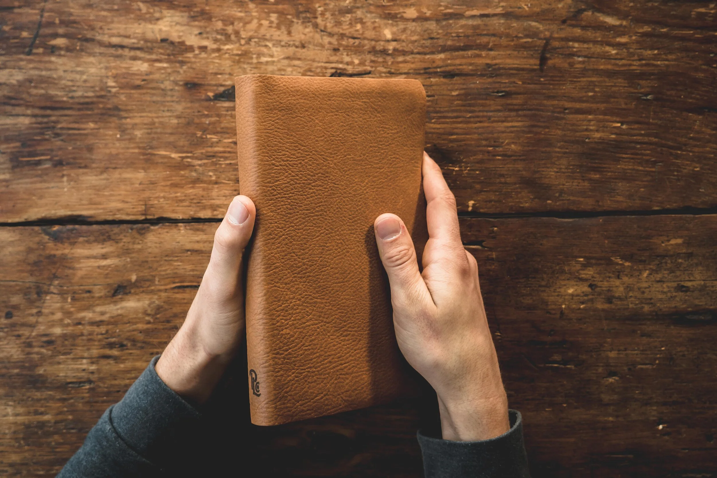 Paul’s Leather Co. Your Partners in Bible Reading