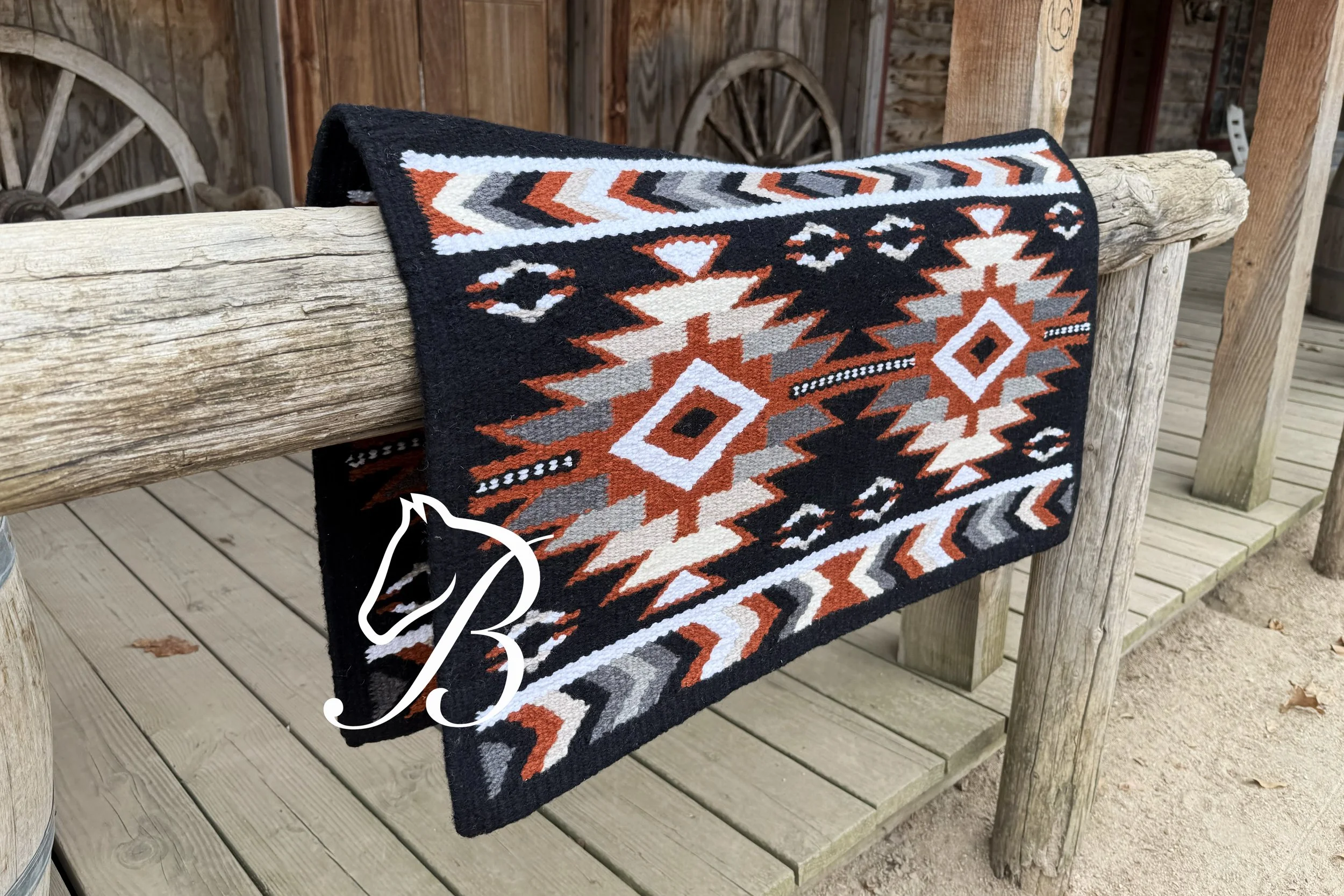 Black Mirage Ranch Contoured