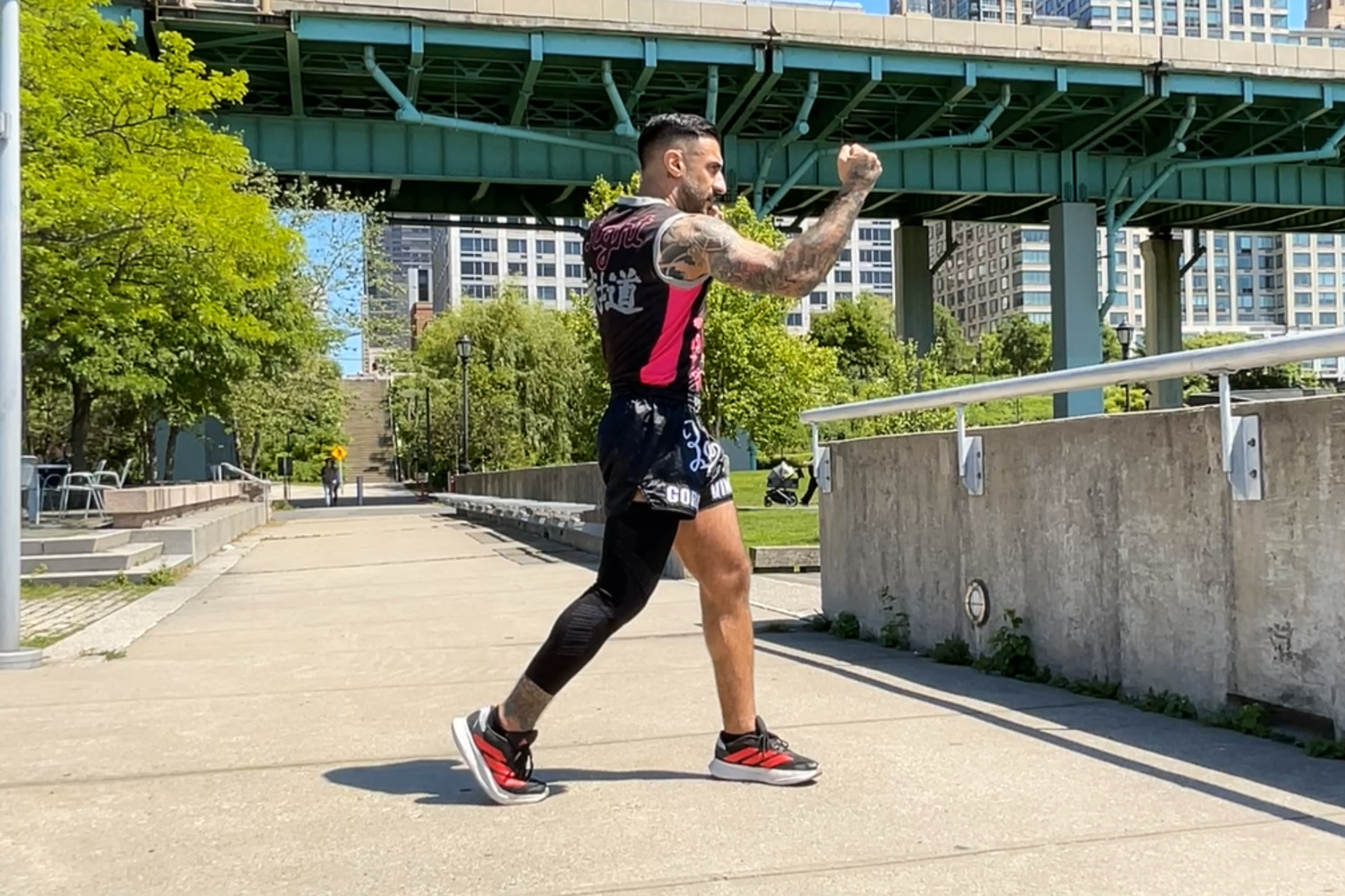 Gorilla Vinny, The Plant Based Coach, demonstrating techniques in Riverside Park on the Upper West Side in New York City. Boxing, Kickboxing, Muay Thai, Trainer, Fitness, Nutrition, Nutritionist