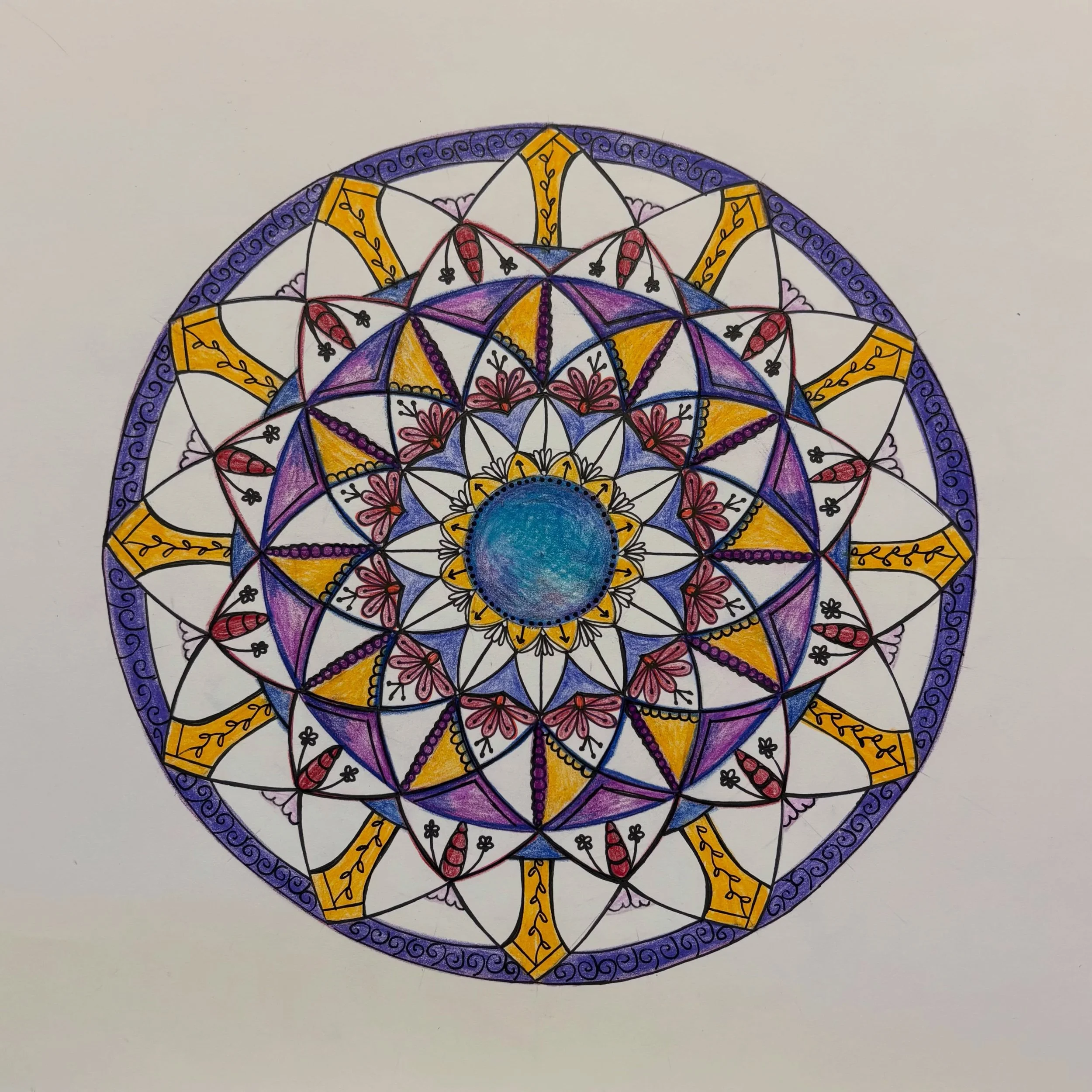 It was a sleepy but good weekend. I've been playing around with colored pencils these days. They are very forgiving and let you build layers of color very easily and slowly. #femandala #InstaMandala #DailyMandala