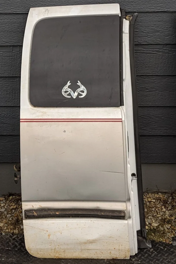 Dodge - right rear door