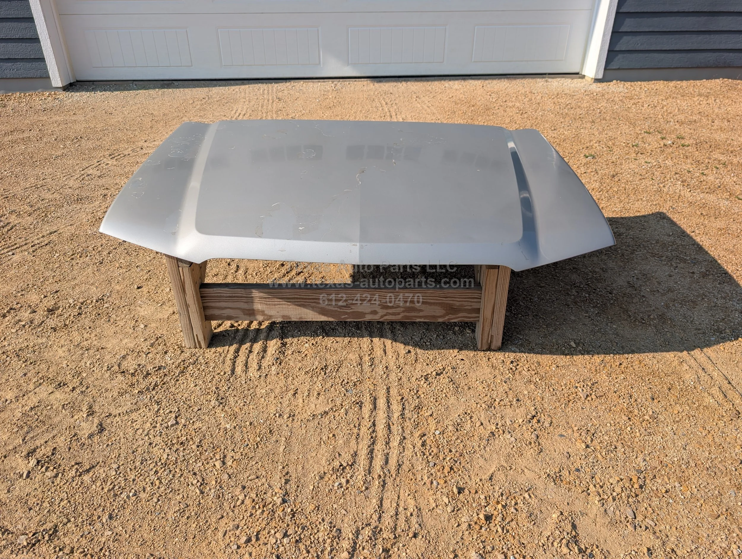 03-06 Hood Chevy