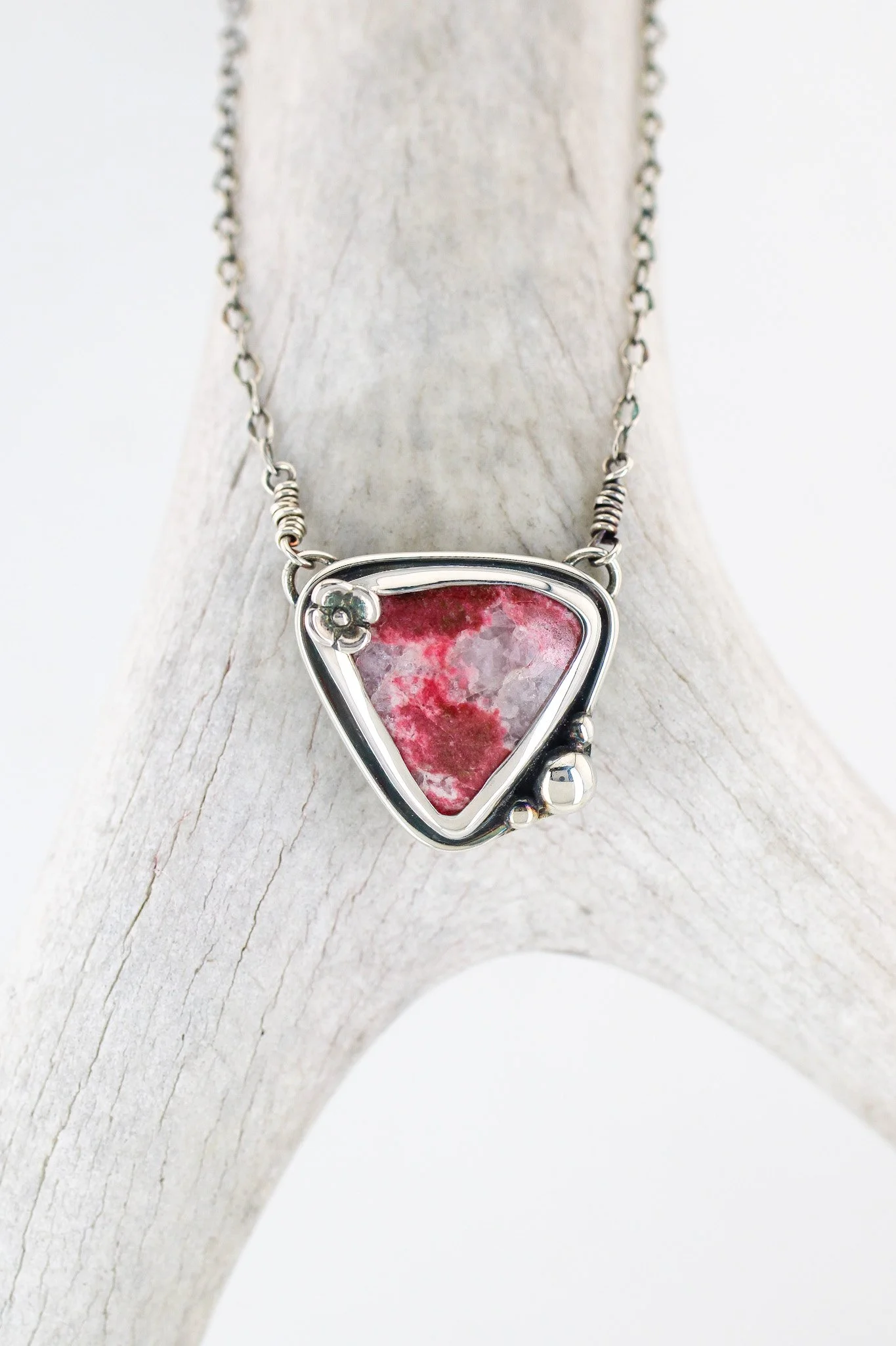 Rosie Thulite Necklace