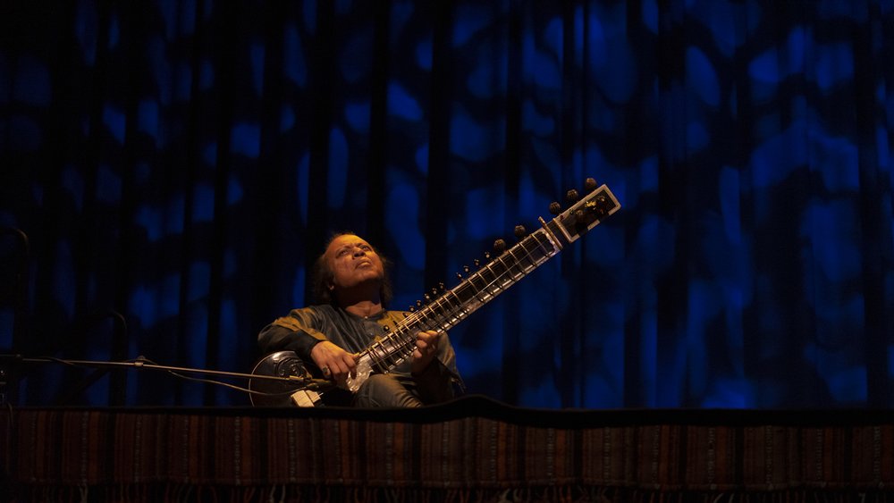  A live music performance and original Afrofuturism Hindustani collaboration with Indian sitar player Nishat Khan and American jazz saxophonist and composer David Murray. 