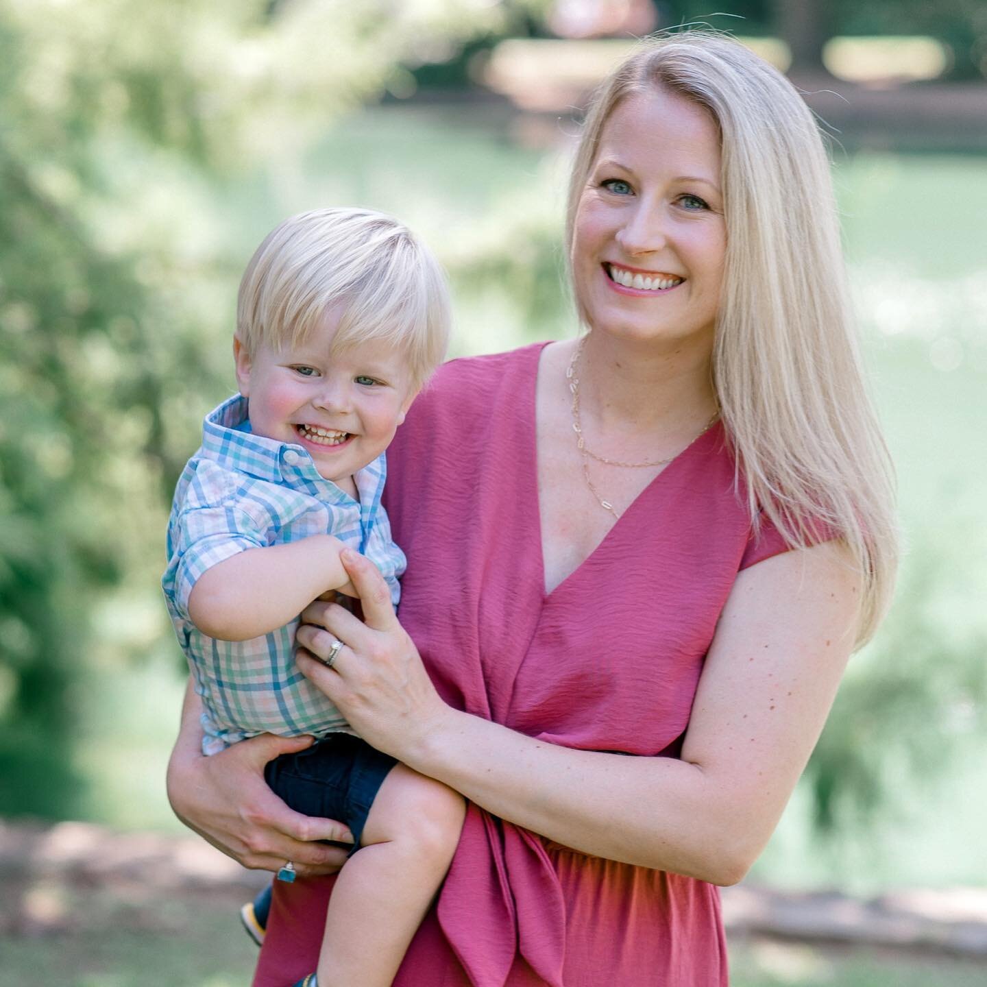 Happy Mother&rsquo;s Day!!
#blondehair #mothersday#highlights #ninthstreet#bestofthebull#bullcity#bestsalons#duke #uncchapelhill#attorney #momlife #workingmom #smile #durm#charlotte