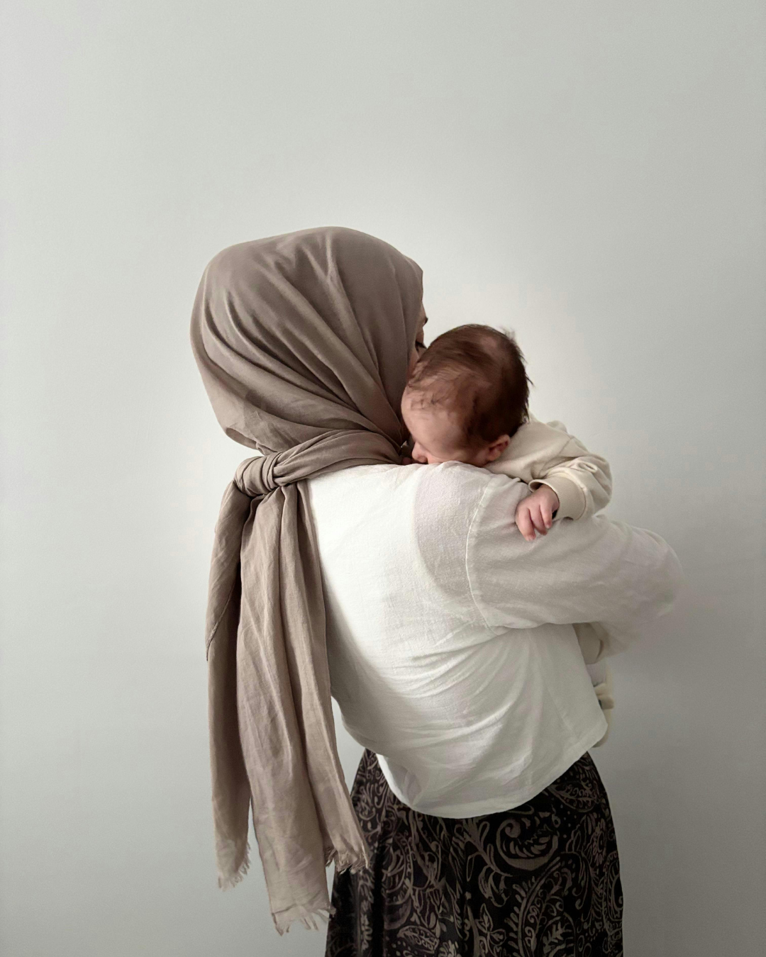 Intrusive Thoughts After Having a Baby: What’s Normal and What’s Not
