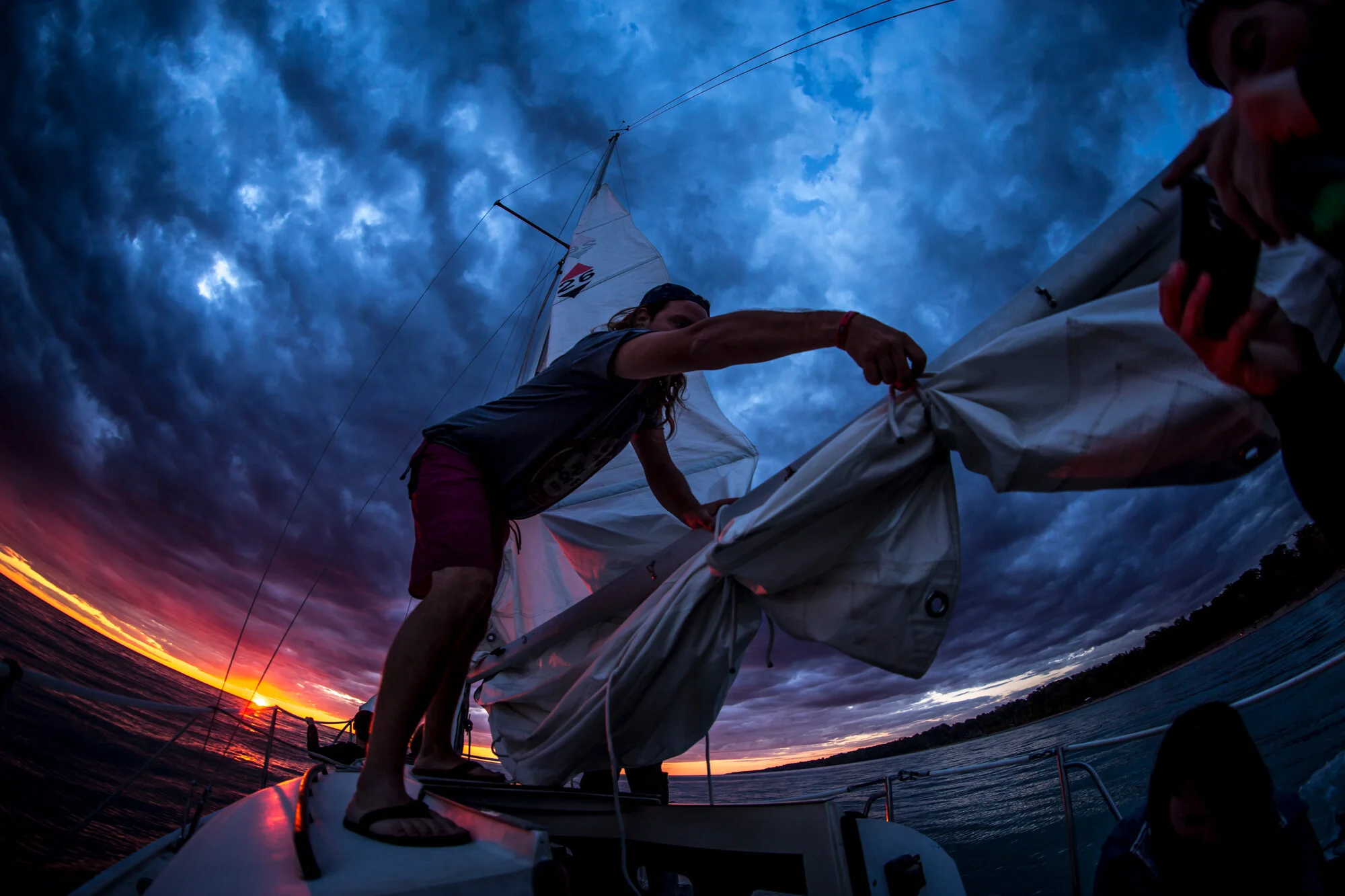 17CREATIVE-BOAT2.jpg