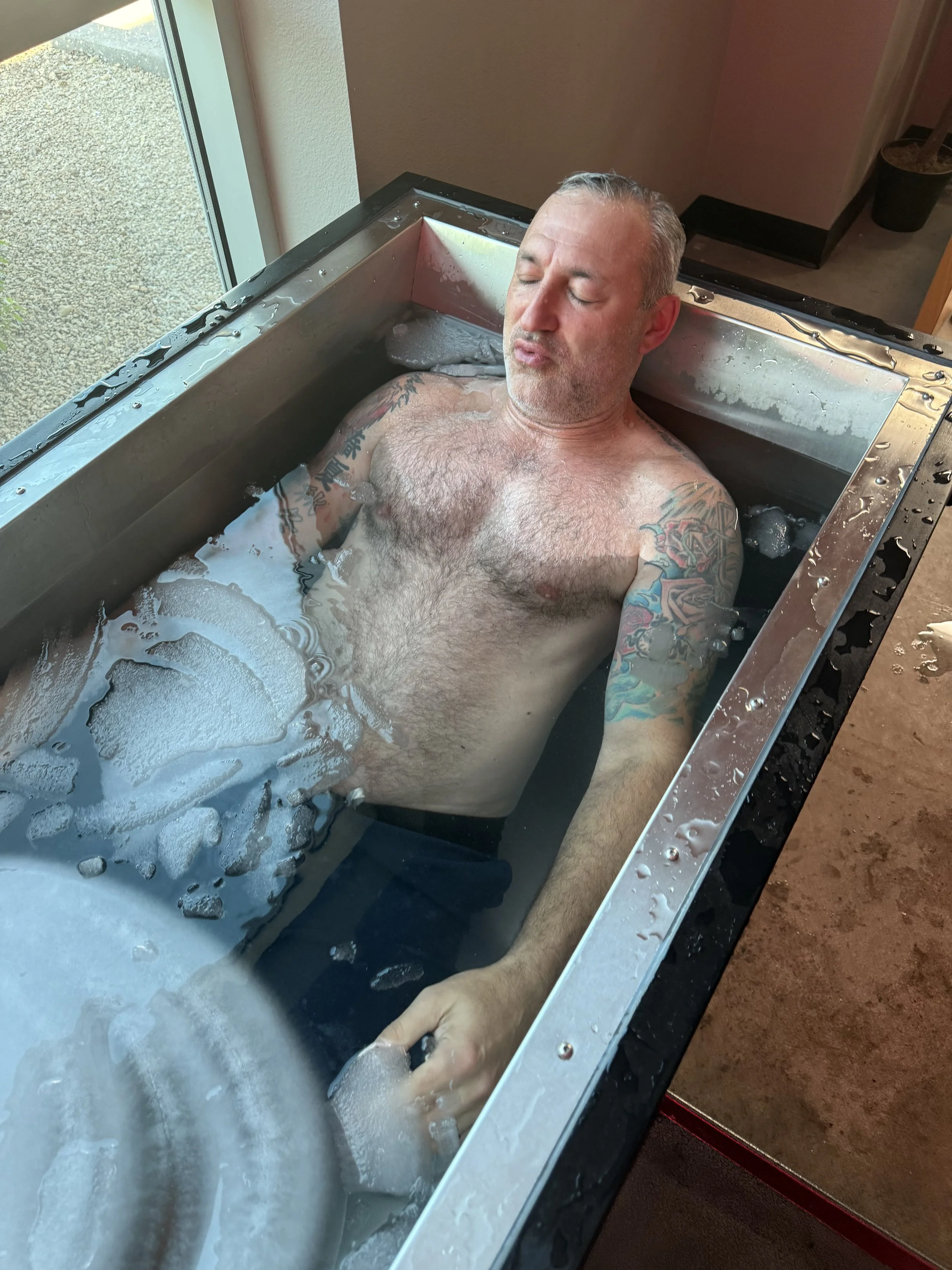 cold plunge tub, Moderne Athlete modalities chiropractic, PEMF, manual PEMF, nervous system regulation