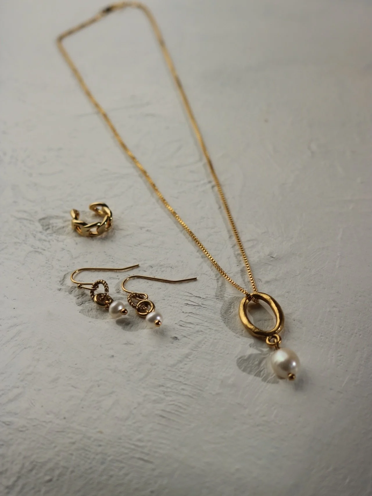 TONIGHT!✨ Come find MJ at the Breakwater Holiday Market @ 199 Dallas Rd📍with @breakwatertastingroom from 4-9pm!🎉 Last one of the year ~ come through if you&rsquo;re feeling a lil evening market 🤗 Excited to see some familiar faces!!

Some of the s