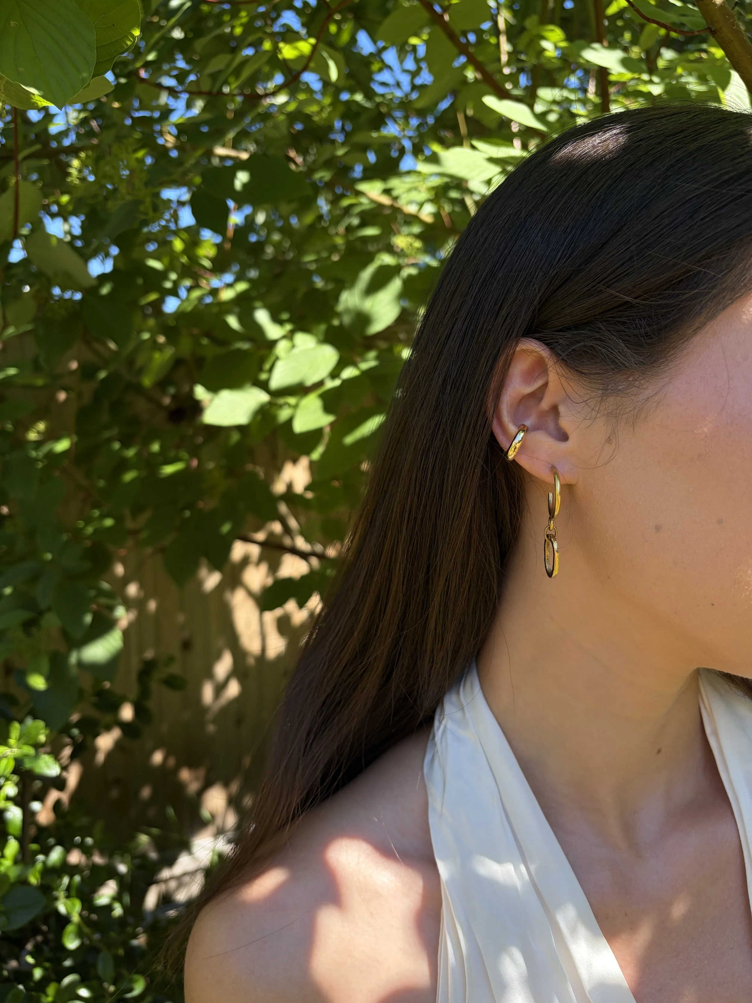 gold ear cuff candra 02.jpg