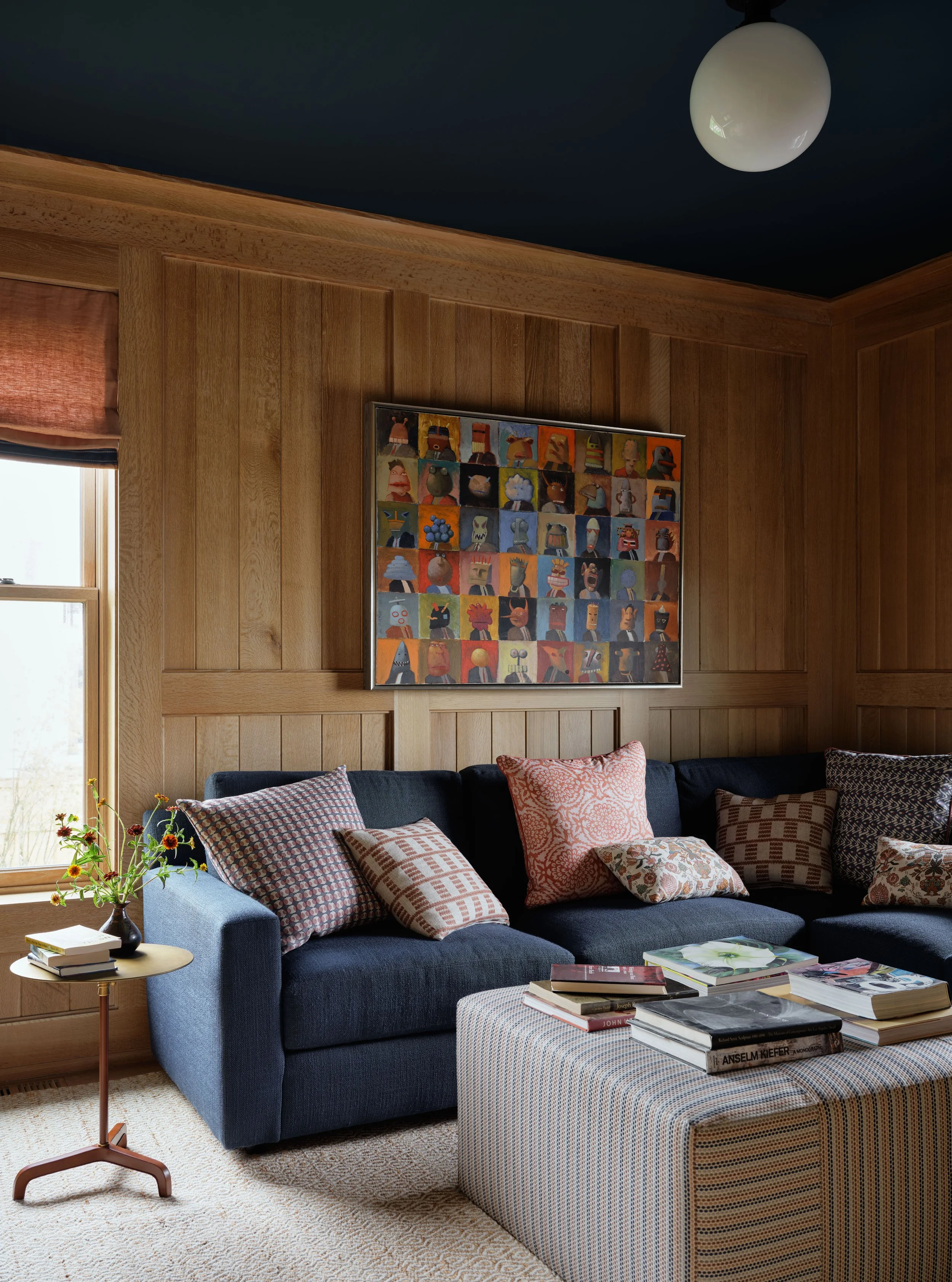 WatersEnd_AwayRoom_CoastalHome_TasteDesignInc_PortsmouthRI_ReadMcKendree.jpg