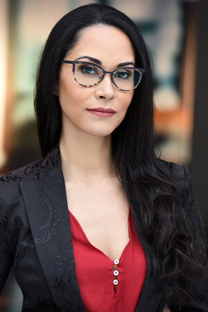 sexy businesswoman with glasses and with the top headshot photographer in los angeles