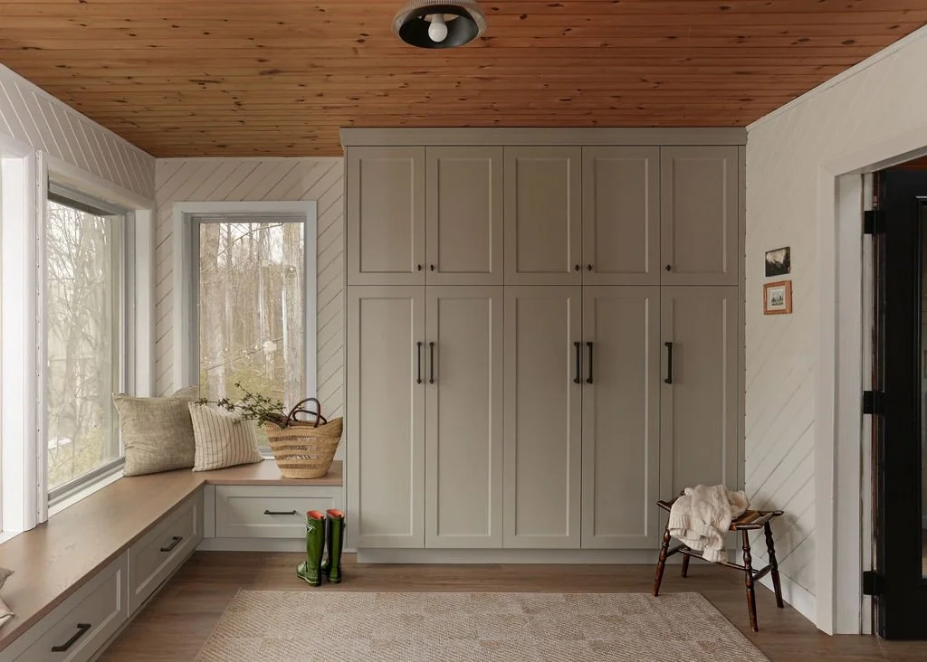 Make room for mud 🤎

Mudrooms are one of my favourite spaces to design because of the impact they have on day to day functionality. When thoughtfully planned, they create a place for everything, helping busy routines feel a little more organized, ef