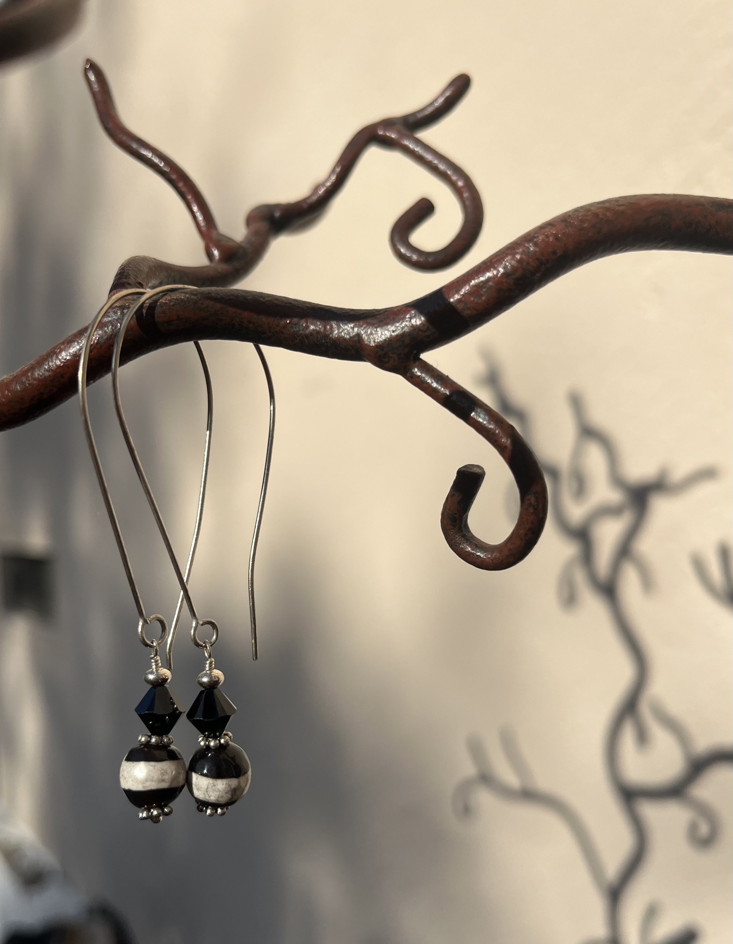 depths of night earrings