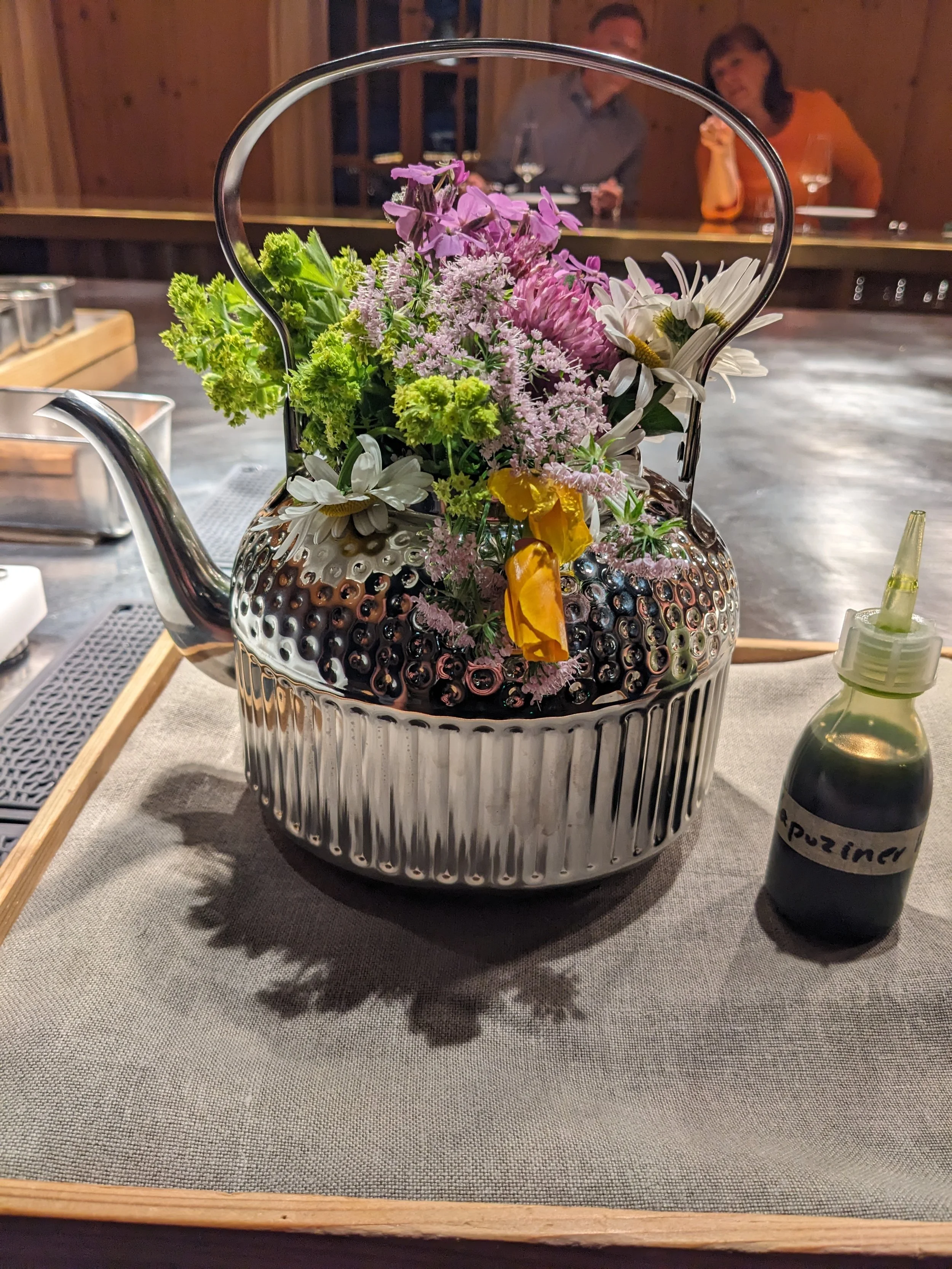 Tea pot, michelin, fine dining, rote wand chefs table.jpg