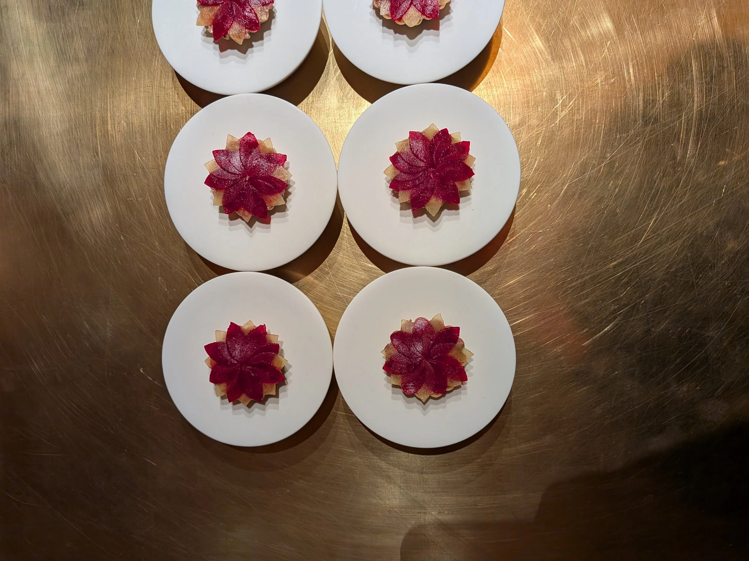appetizers, snacks, rote wand chefs table, julian stieger.jpg