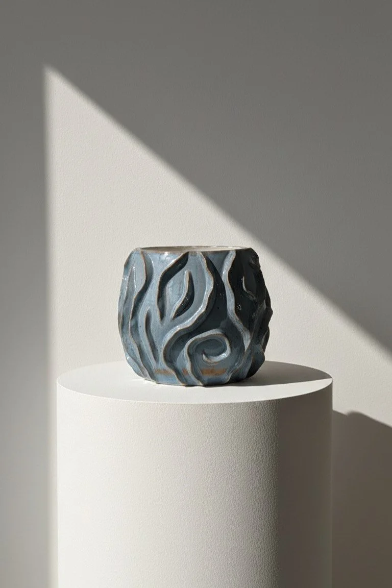 709-jarron-ceramica-artesanal-azulado-diseño-01.jpg