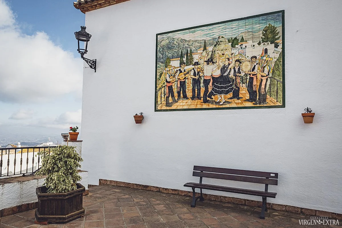 Comares baltasis Andalūzijos miestelis | Andalūzija. Virgen Extra