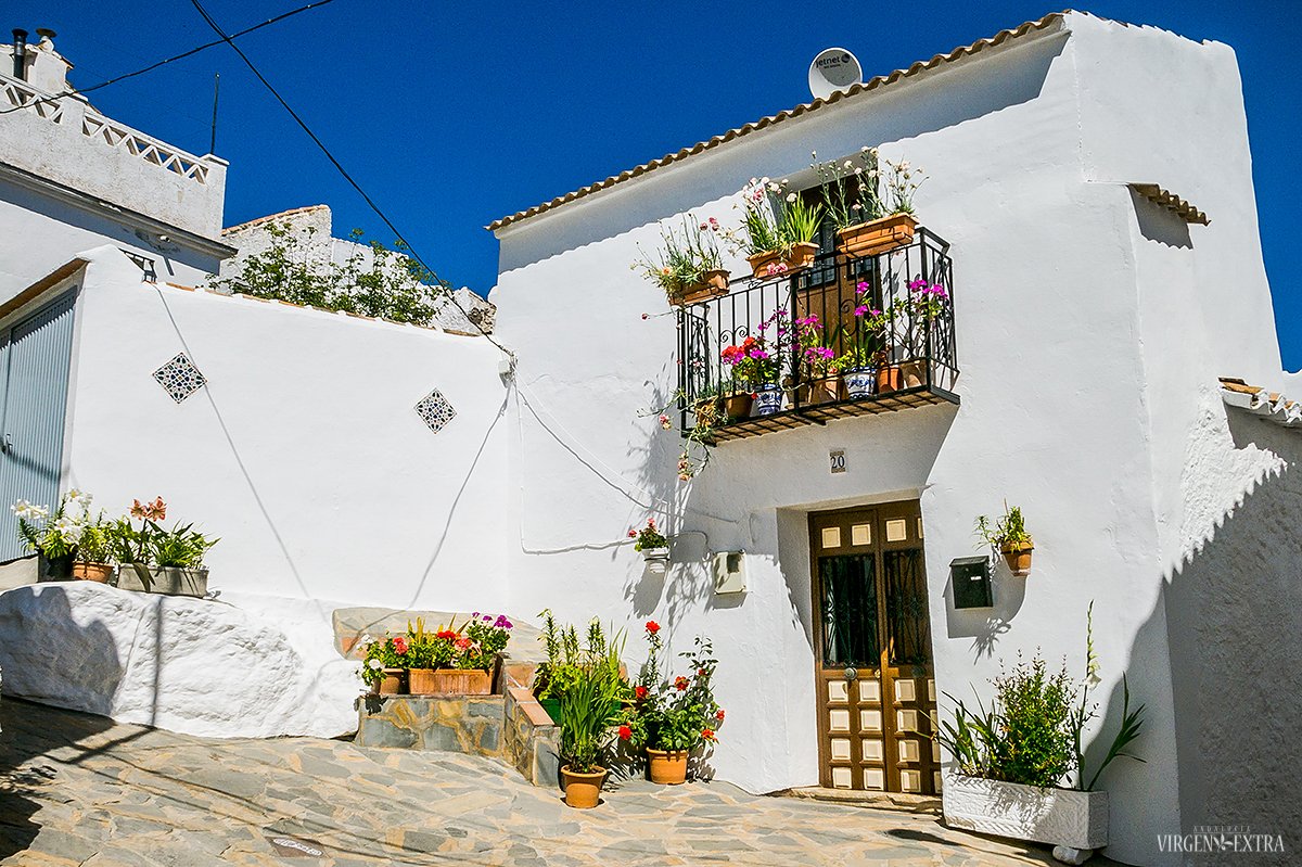 Comares baltasis Andalūzijos miestelis | Andalūzija. Virgen Extra