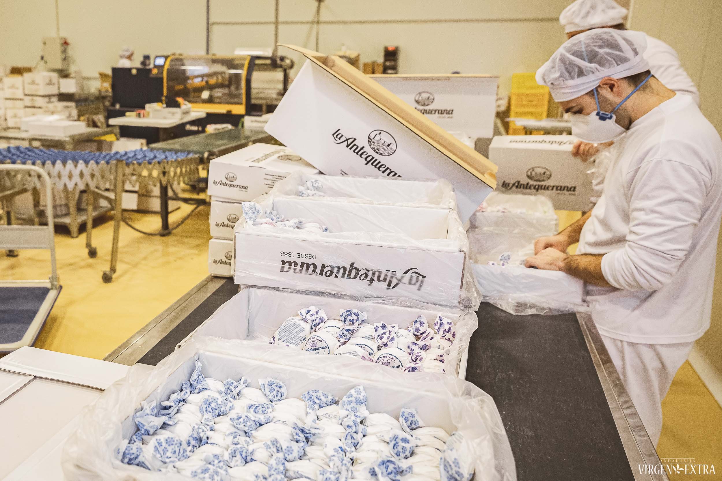 Ispaniškų saldumynų fabriko produkcija&nbsp;|&nbsp;Andalūzija. Virgen Extra