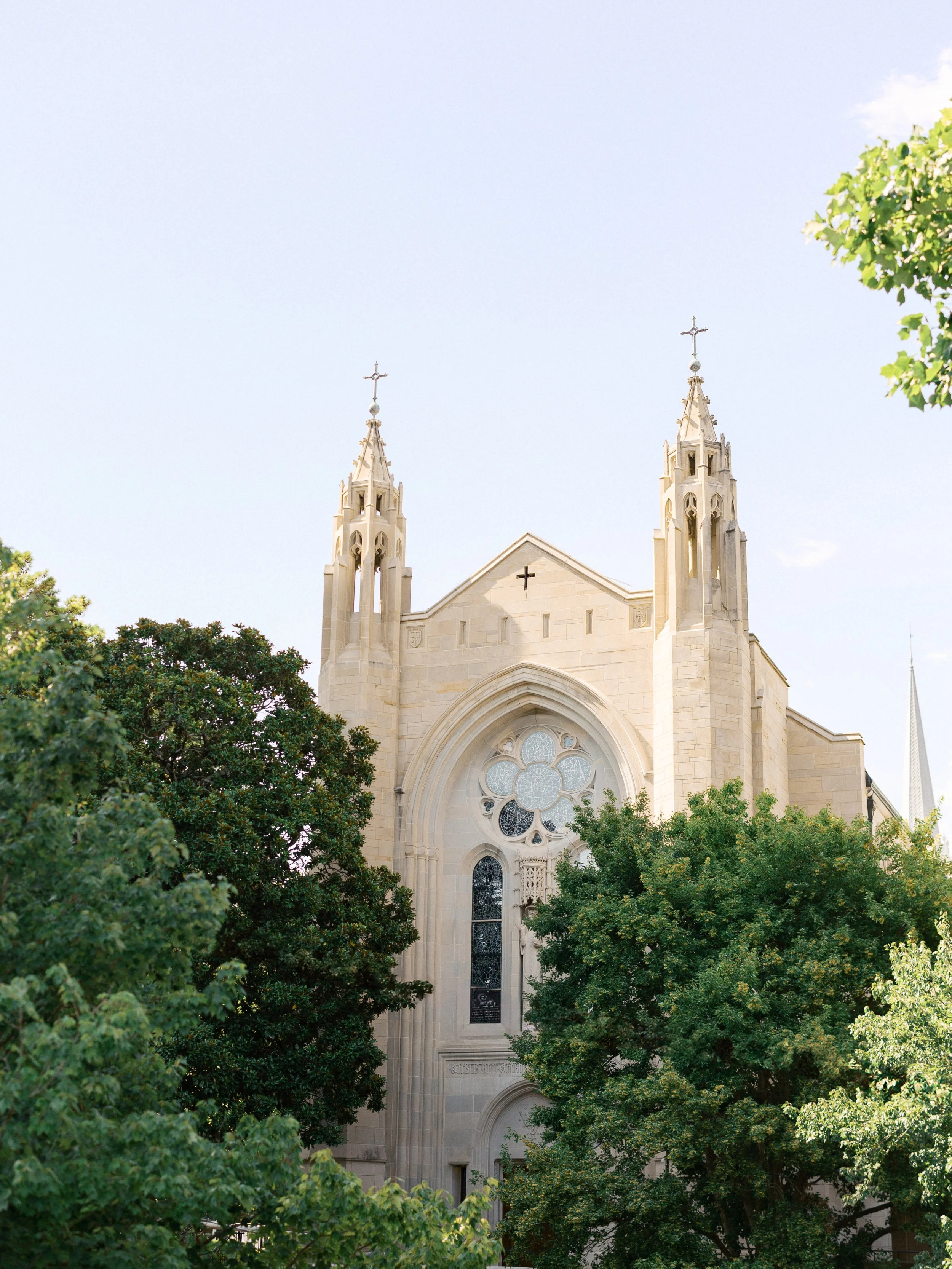 a vibrant celebration: live watercolor guest portraits for a traditional mexican wedding at 173 carlyle house
