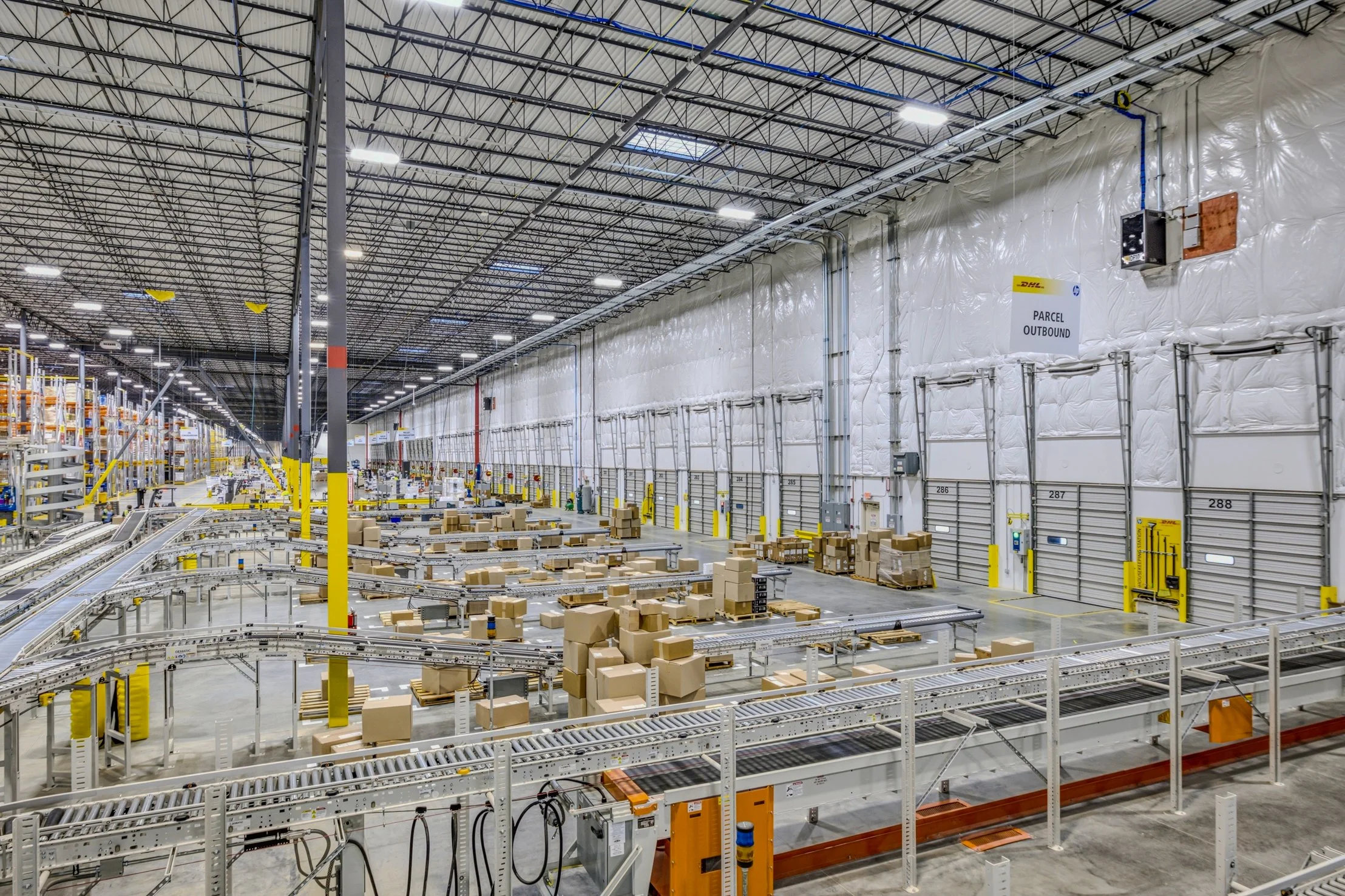 DHL Interior-32.jpg