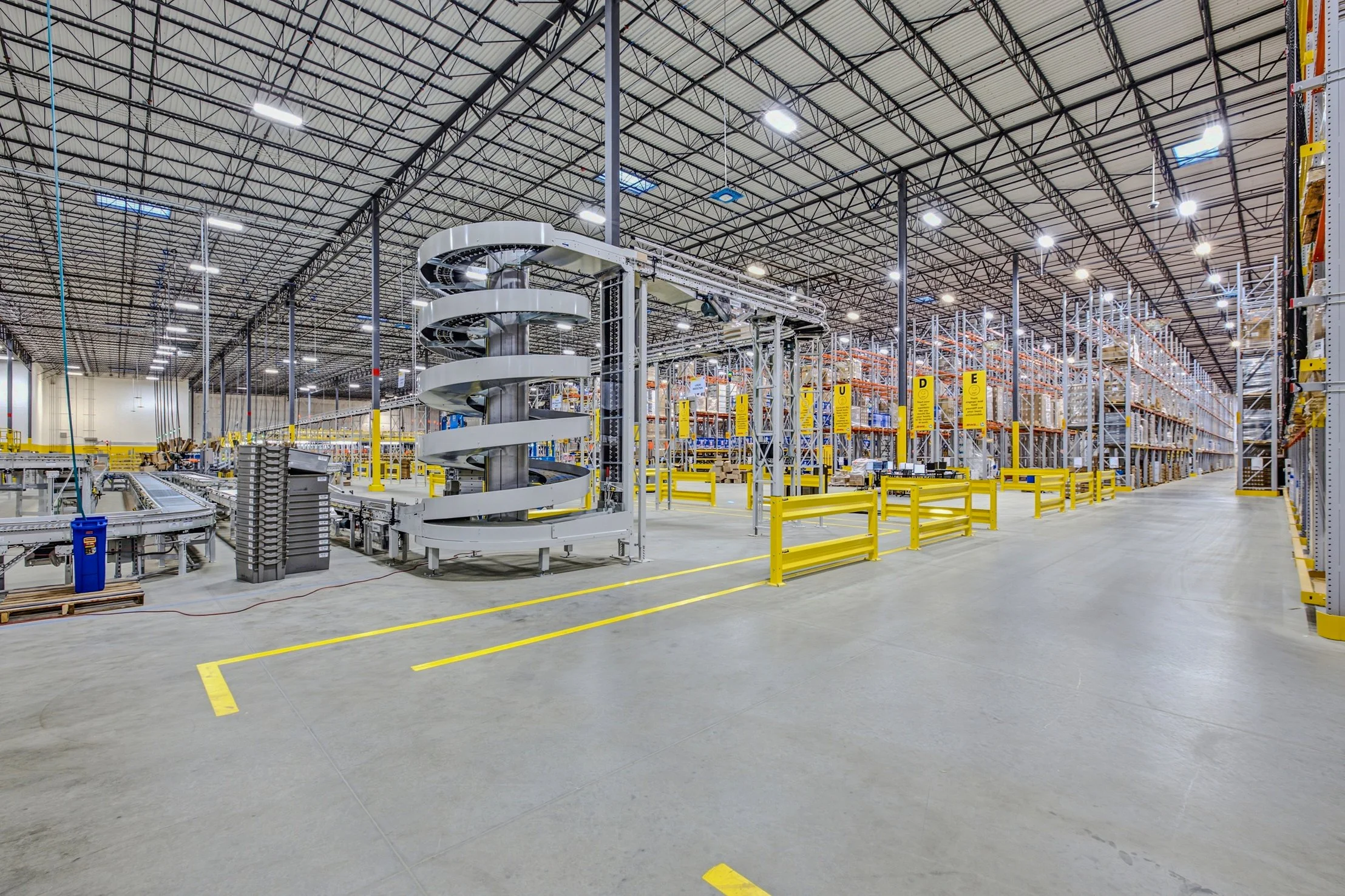 DHL Interior-17.jpg