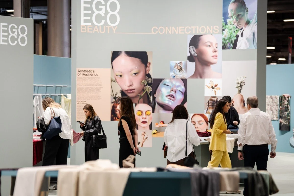 DA signalétique du salon : concept graphique de tous les panneaux des espaces de mode
