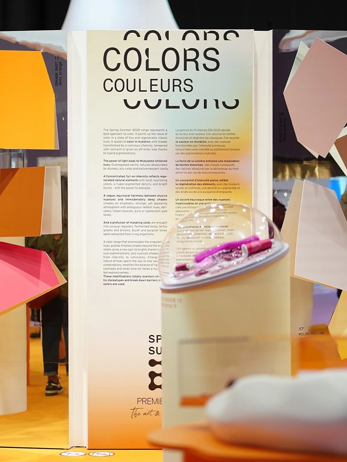 Design des panneaux d'information mode sur le salon