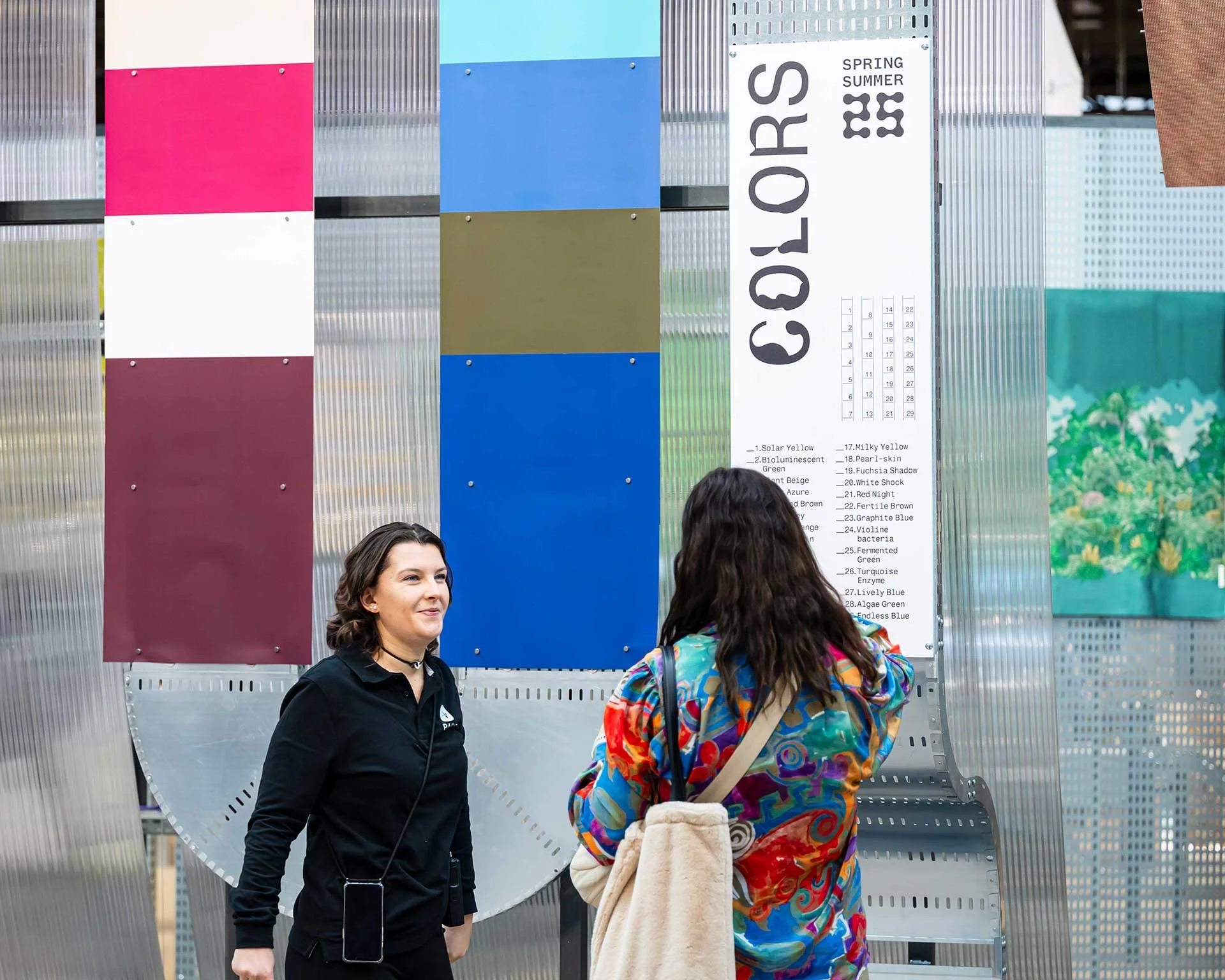 Signalétique des espaces mode sur le salon