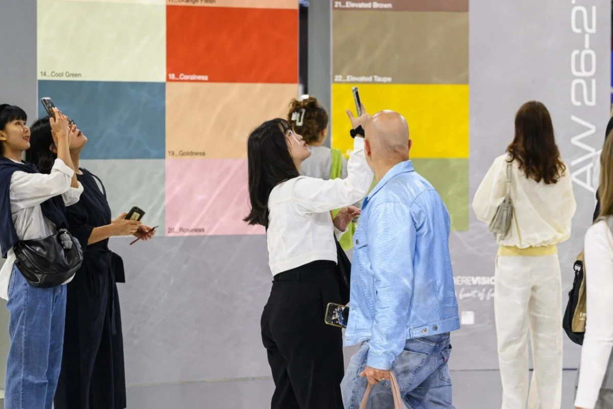 DA signalétique du salon : concept graphique de tous les panneaux des espaces de mode