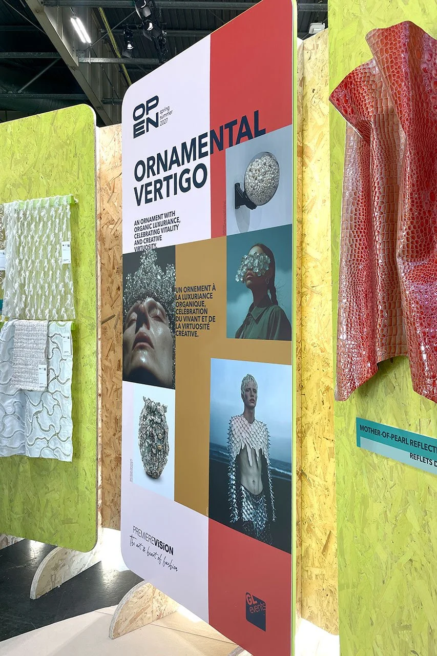 DA signalétique du salon : concept graphique des panneaux d'information mode
