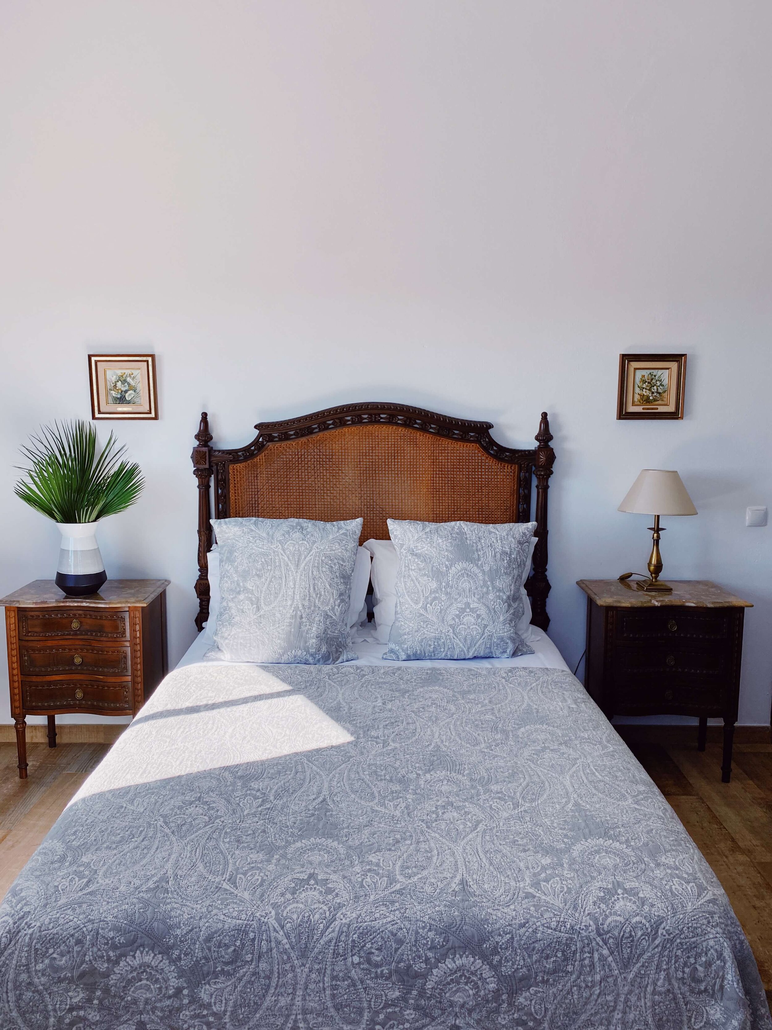 villa_caixinha_bluespot_bed_room_algarve.jpg