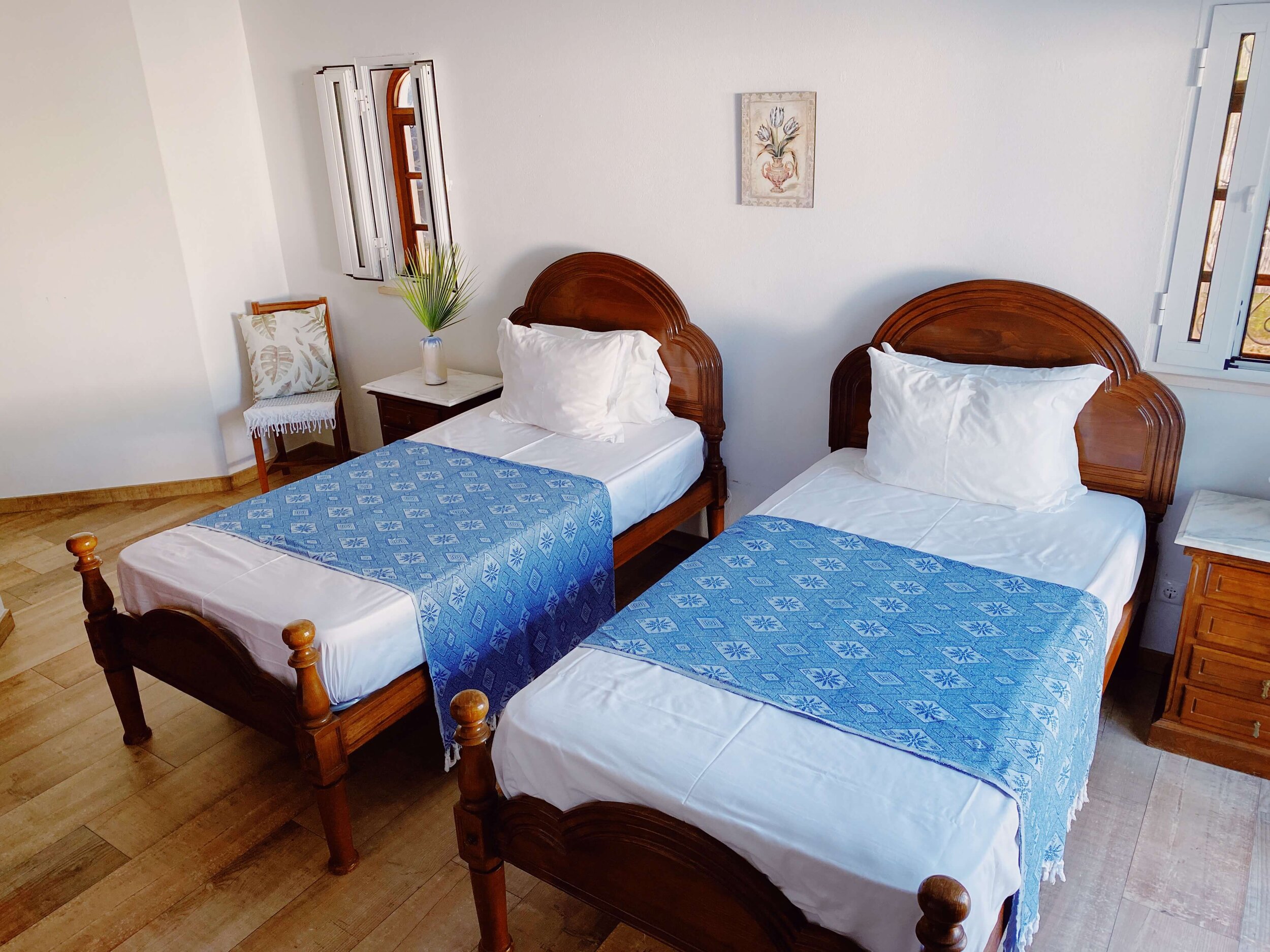 villa_caixinha_bluespot_twin_room4_algarve.jpg