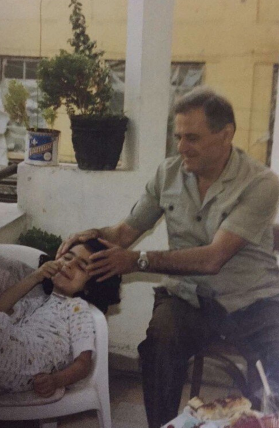 Je pleure d’être effacée, moi, jeune femme de la diaspora.